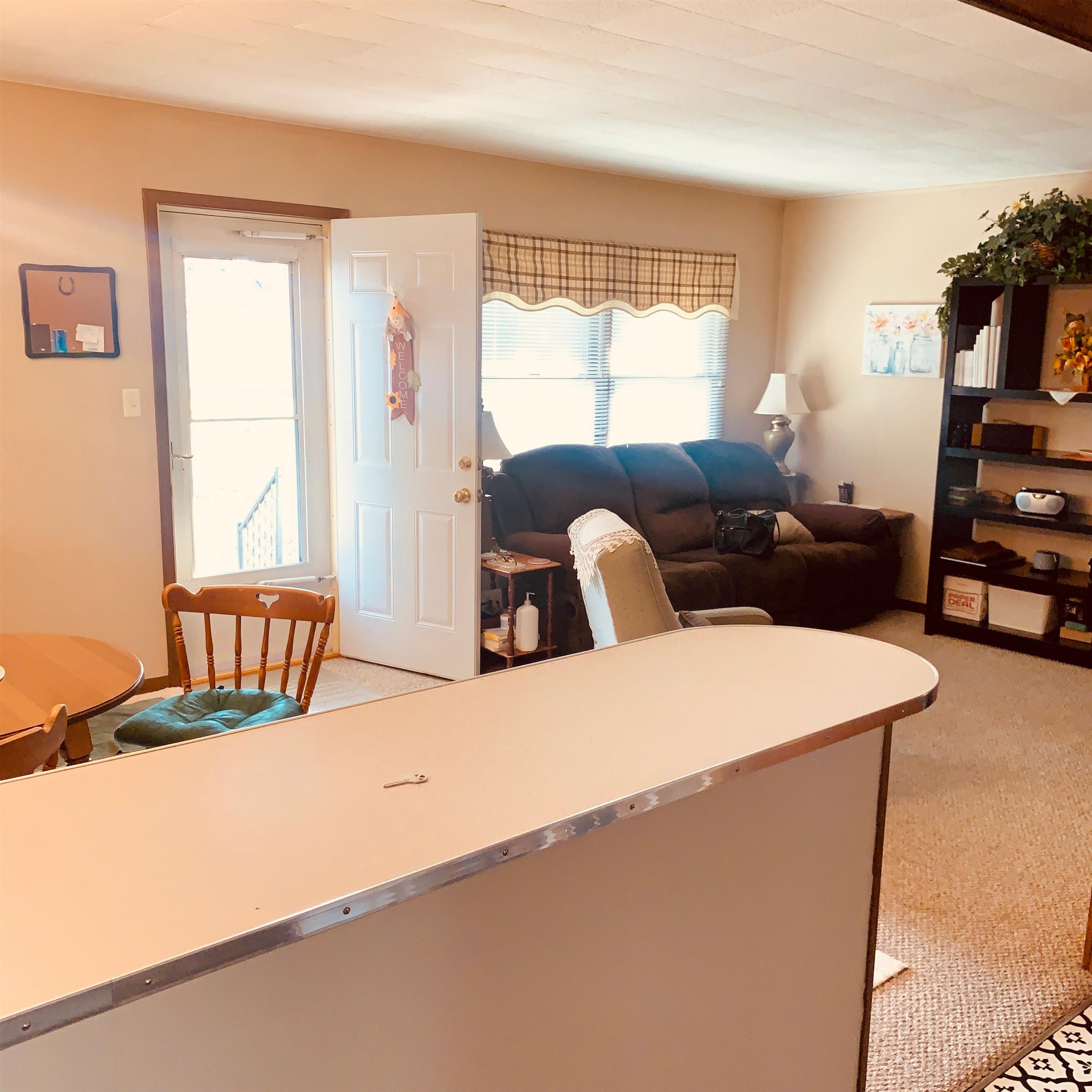 1014 19th Street, Owensboro, Kentucky 42303, 2 Bedrooms Bedrooms, ,1 BathroomBathrooms,Single Family Residence,For Sale,19th Street,93648