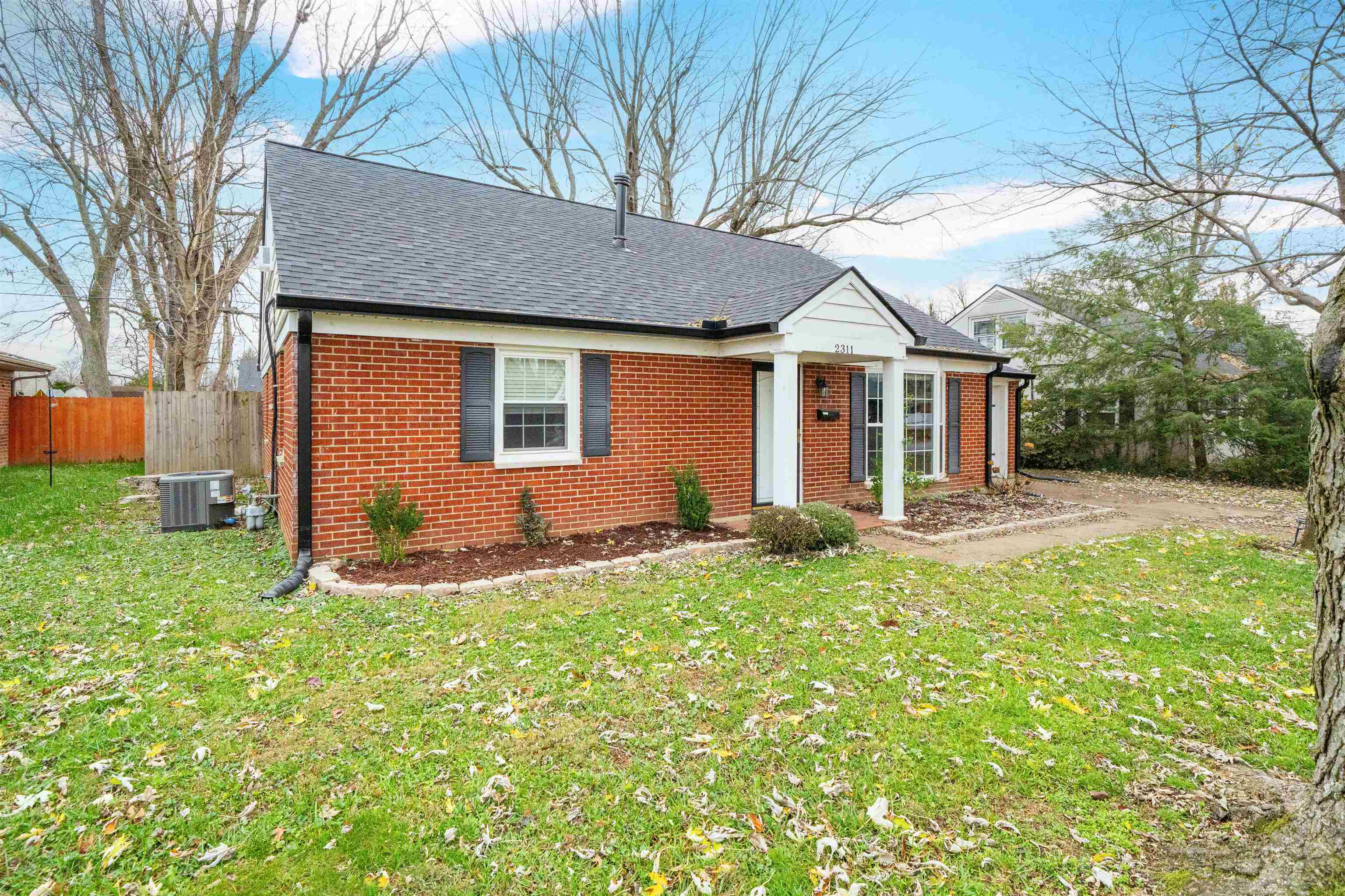 2311 Twenty Grand Ave, Owensboro, Kentucky 42301, 4 Bedrooms Bedrooms, ,2 BathroomsBathrooms,Single Family Residence,For Sale,Twenty Grand Ave,93653