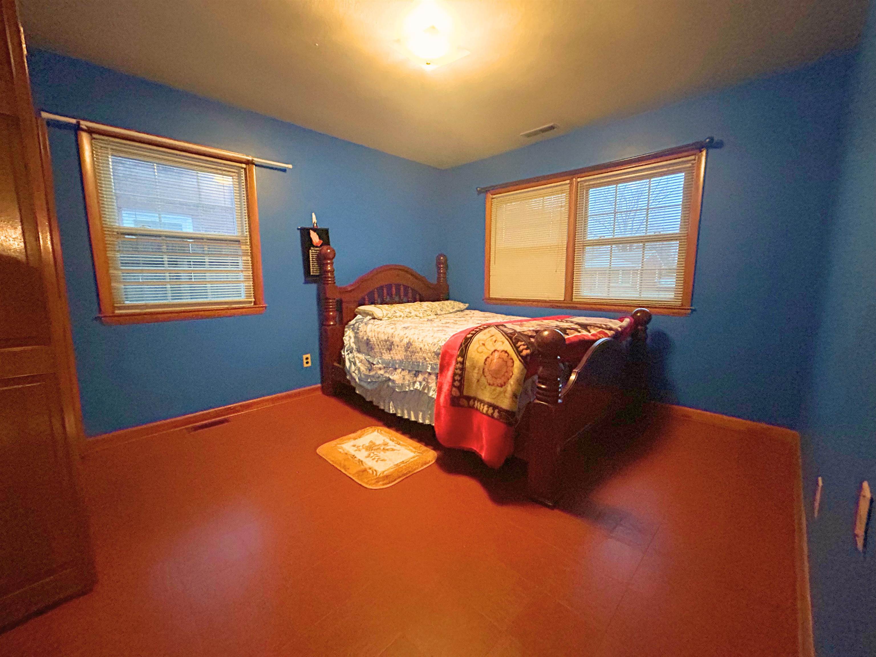 2004 WYANDOTTE AVE, Owensboro, Kentucky 42301, 4 Bedrooms Bedrooms, ,1 BathroomBathrooms,Single Family Residence,For Sale,WYANDOTTE AVE,93655