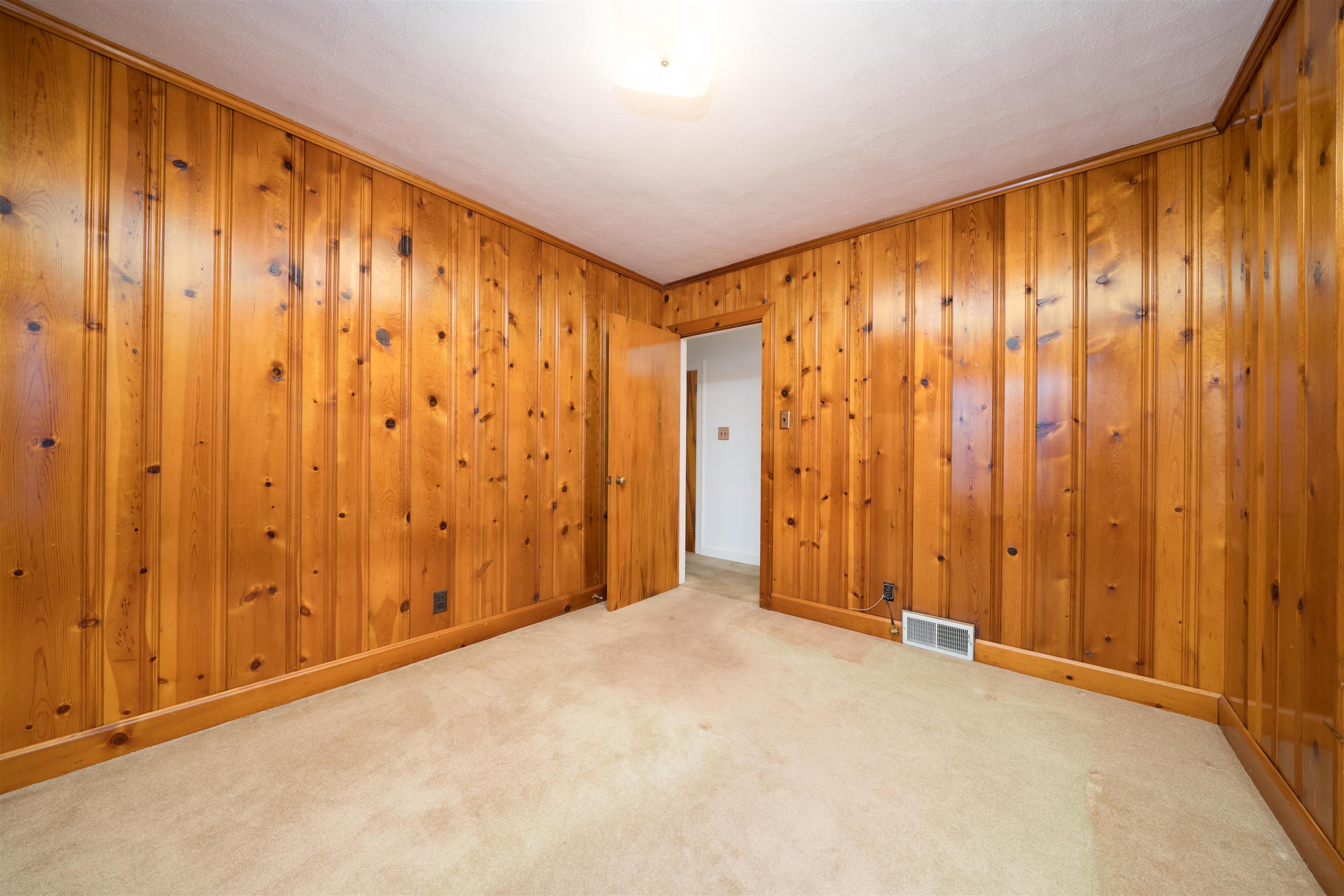 1728 Saint Marys Avenue, Owensboro, Kentucky 42301, 3 Bedrooms Bedrooms, ,2 BathroomsBathrooms,Single Family Residence,For Sale,Saint Marys Avenue,93670