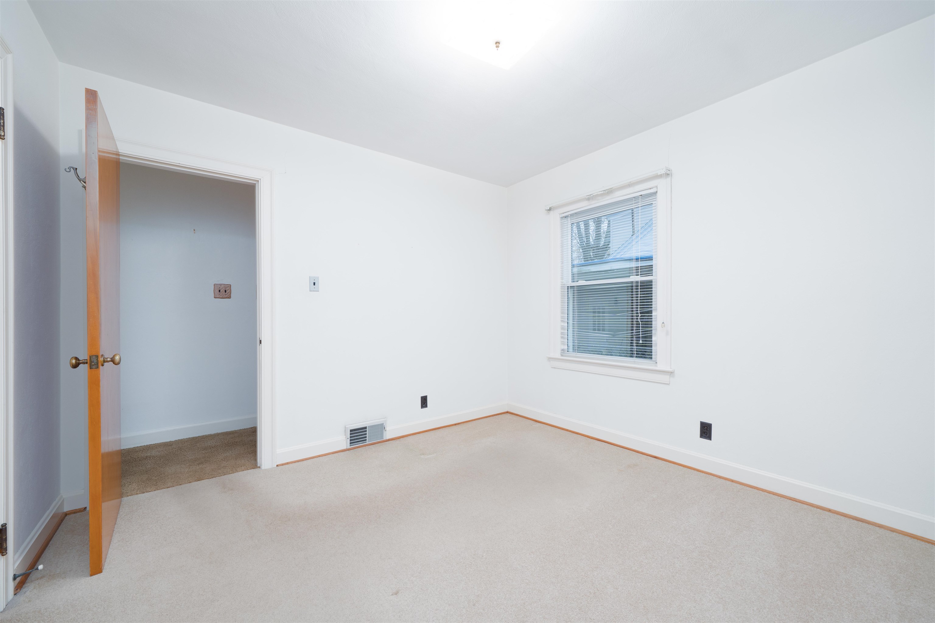 1728 Saint Marys Avenue, Owensboro, Kentucky 42301, 3 Bedrooms Bedrooms, ,2 BathroomsBathrooms,Single Family Residence,For Sale,Saint Marys Avenue,93670