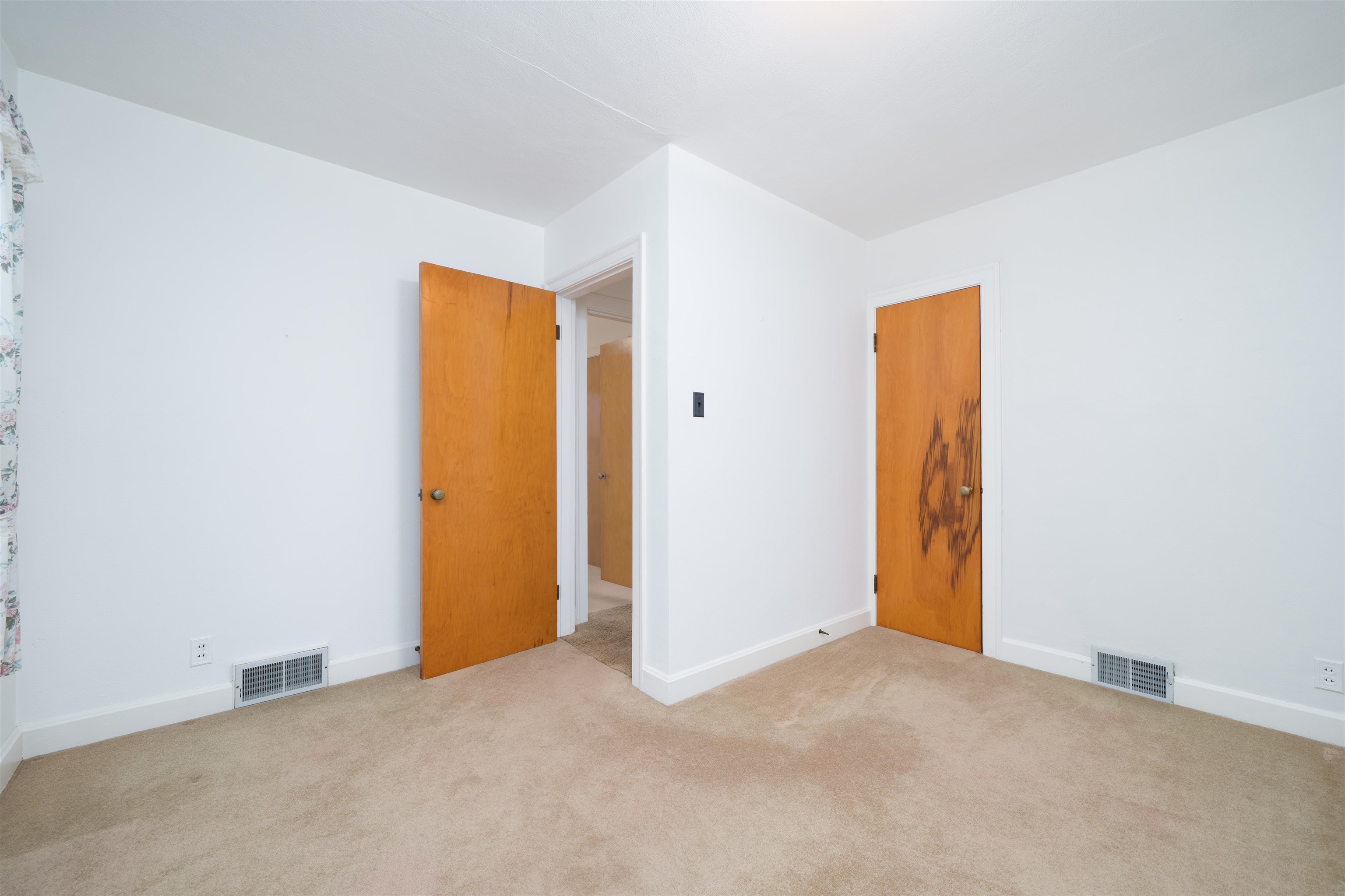 1728 Saint Marys Avenue, Owensboro, Kentucky 42301, 3 Bedrooms Bedrooms, ,2 BathroomsBathrooms,Single Family Residence,For Sale,Saint Marys Avenue,93670