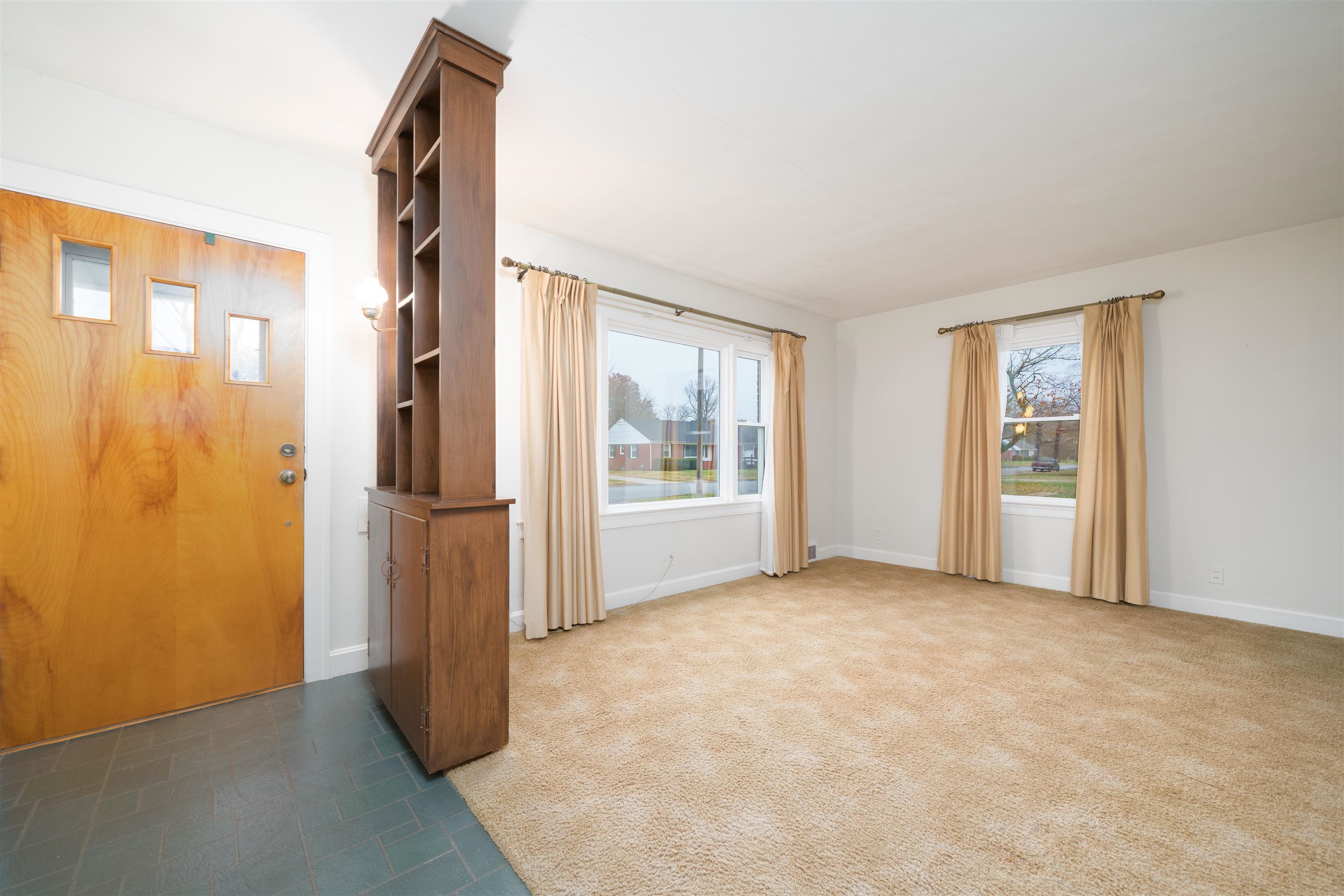 1728 Saint Marys Avenue, Owensboro, Kentucky 42301, 3 Bedrooms Bedrooms, ,2 BathroomsBathrooms,Single Family Residence,For Sale,Saint Marys Avenue,93670