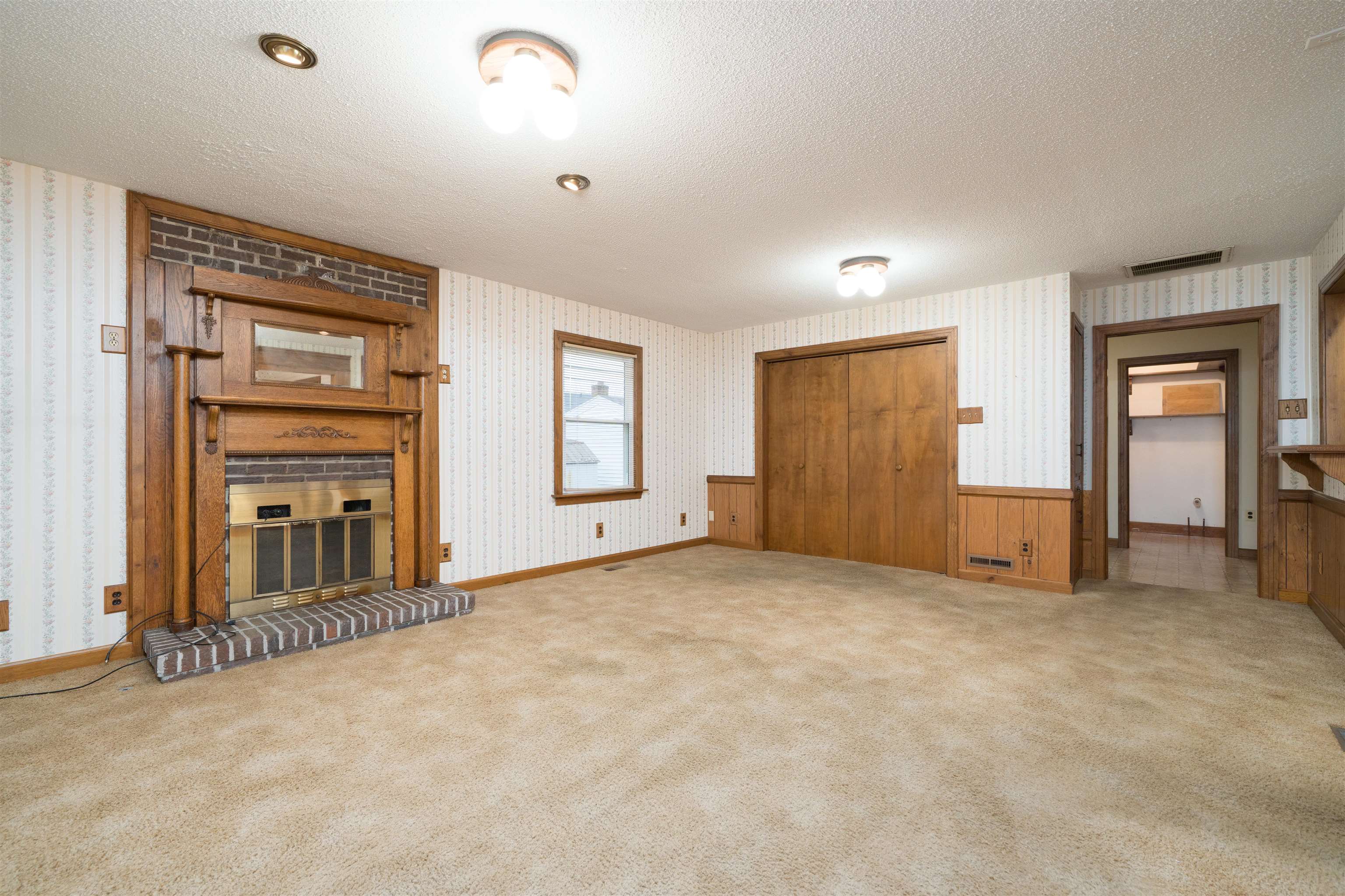 1728 Saint Marys Avenue, Owensboro, Kentucky 42301, 3 Bedrooms Bedrooms, ,2 BathroomsBathrooms,Single Family Residence,For Sale,Saint Marys Avenue,93670