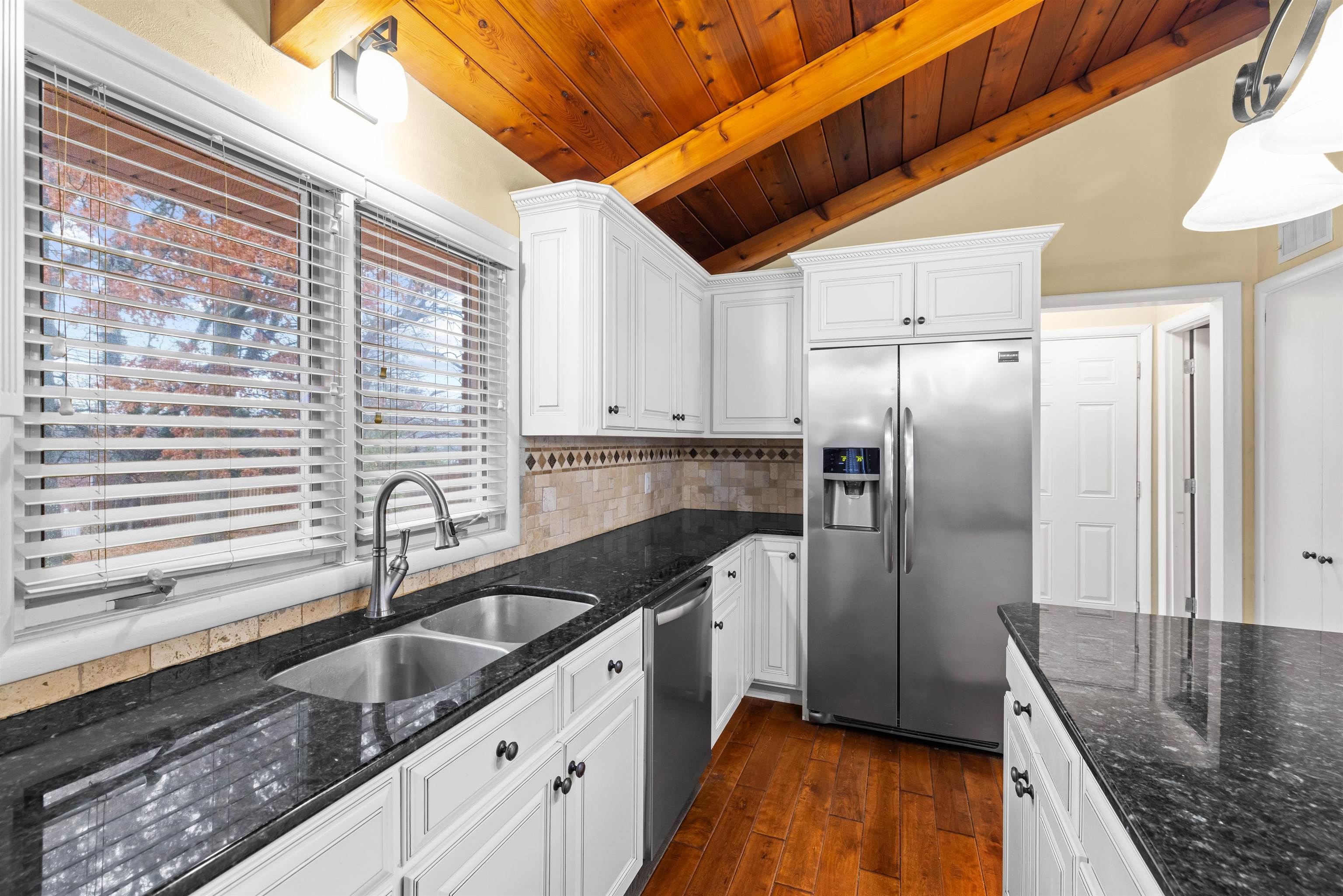 2121 Bittel Road, Owensboro, Kentucky 42301, 3 Bedrooms Bedrooms, ,3 BathroomsBathrooms,Single Family Residence,For Sale,Bittel Road,93671