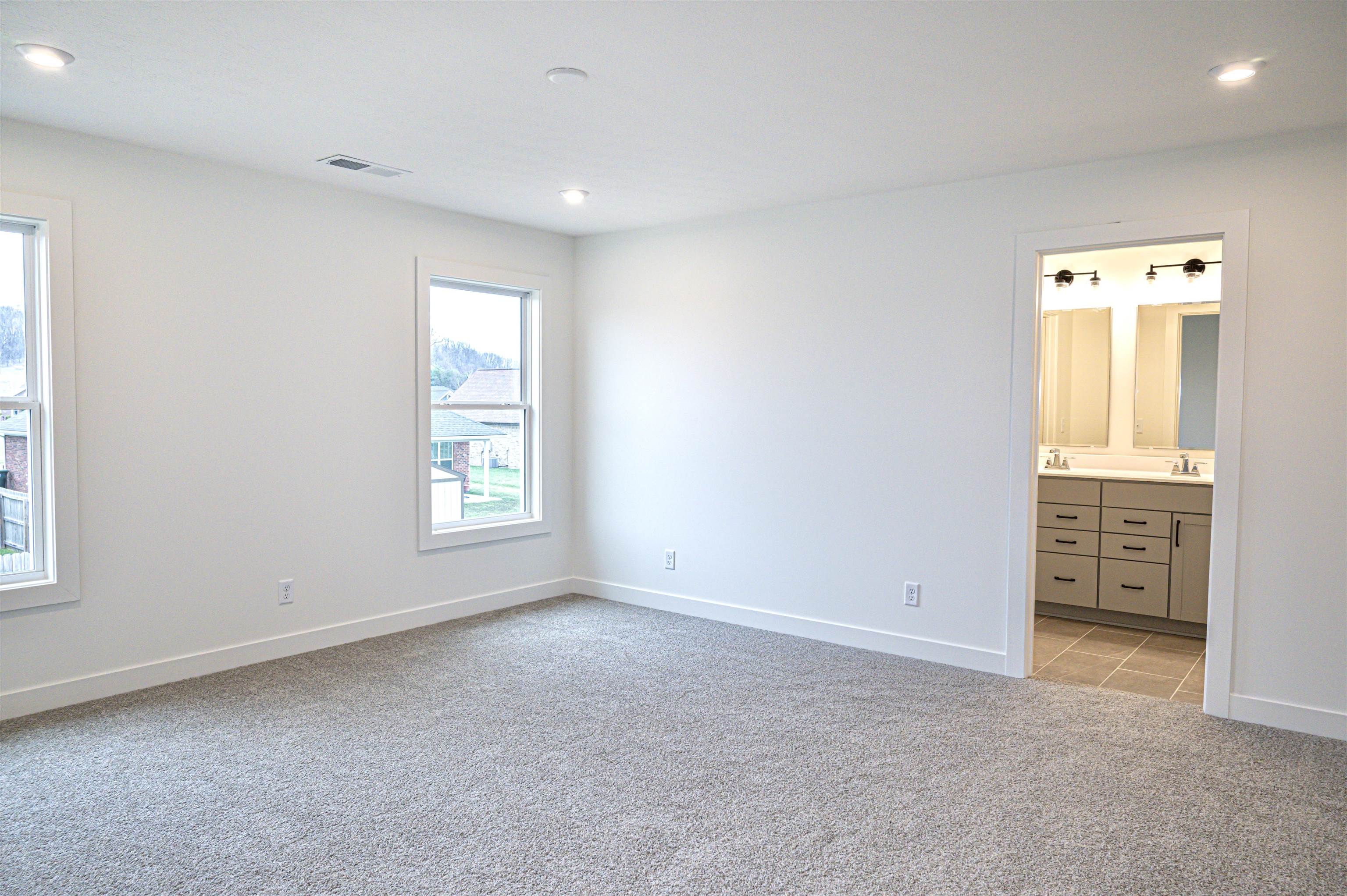 4123 Pinta Dr, Owensboro, Kentucky 42301, 4 Bedrooms Bedrooms, ,2 BathroomsBathrooms,Single Family Residence,For Sale,Pinta Dr,93676