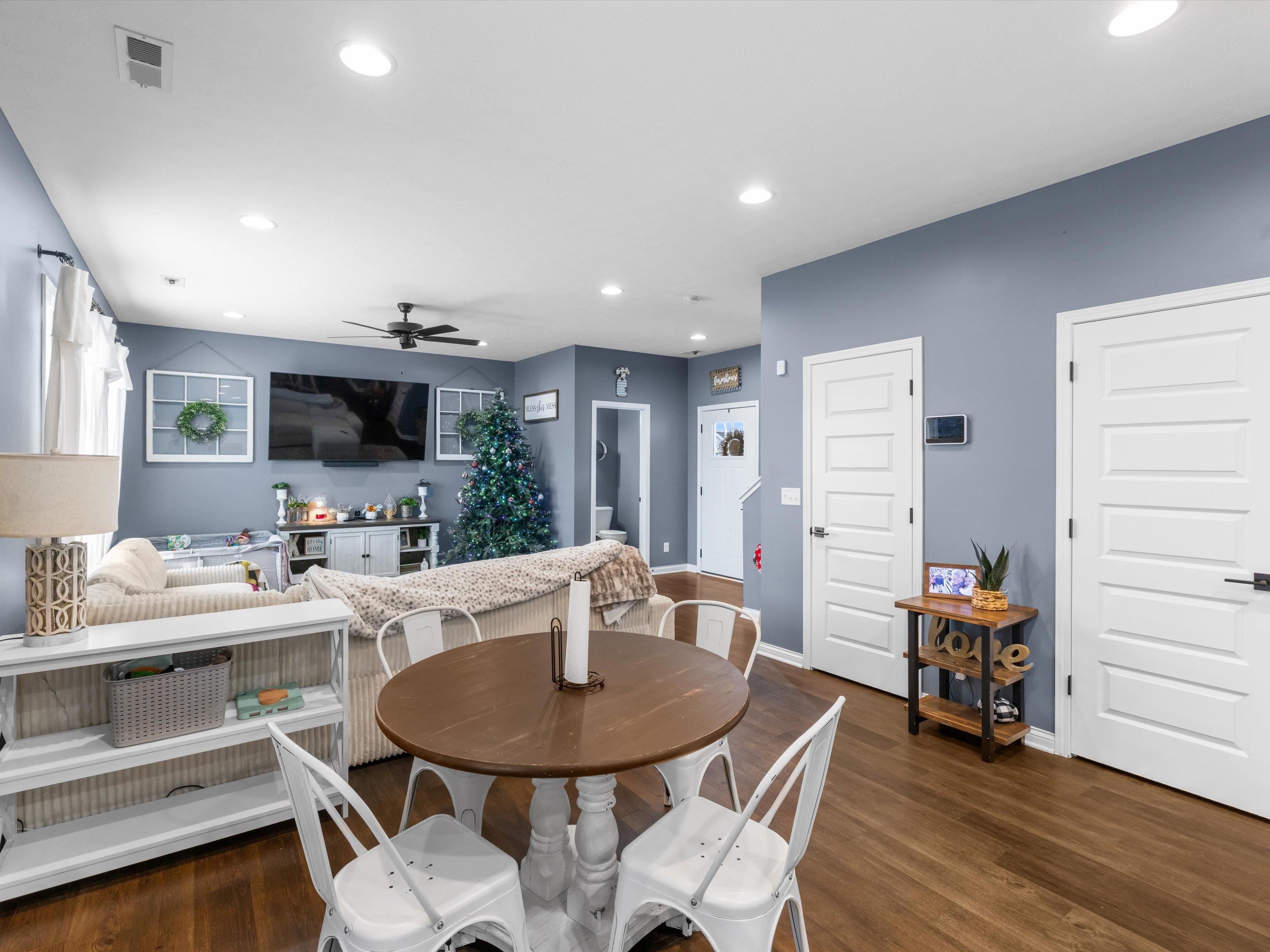 2135 Skaggs Court, Owensboro, Kentucky 42301, 3 Bedrooms Bedrooms, ,2 BathroomsBathrooms,Single Family Residence,For Sale,Skaggs Court,93689