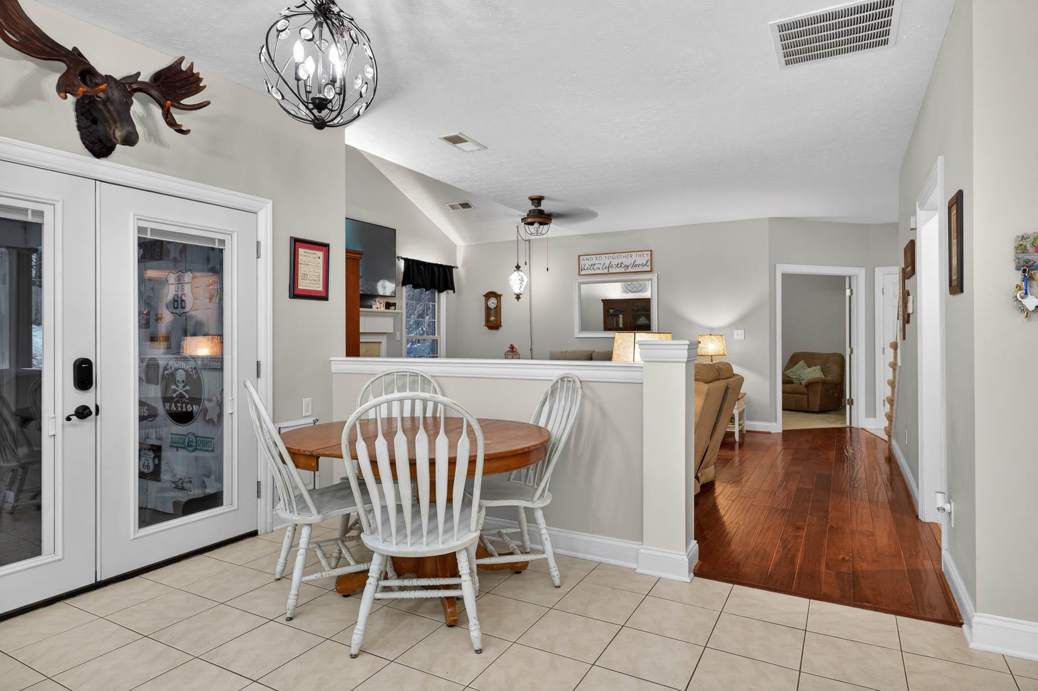 3007 Autumn Lake Cove, Owensboro, Kentucky 42303, 4 Bedrooms Bedrooms, ,2 BathroomsBathrooms,Single Family Residence,For Sale,Autumn Lake Cove,93700