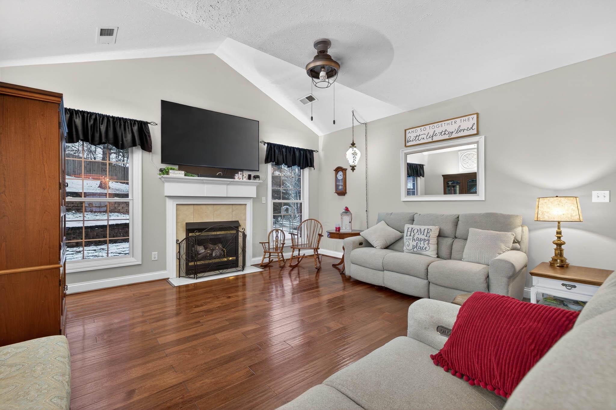 3007 Autumn Lake Cove, Owensboro, Kentucky 42303, 4 Bedrooms Bedrooms, ,2 BathroomsBathrooms,Single Family Residence,For Sale,Autumn Lake Cove,93700