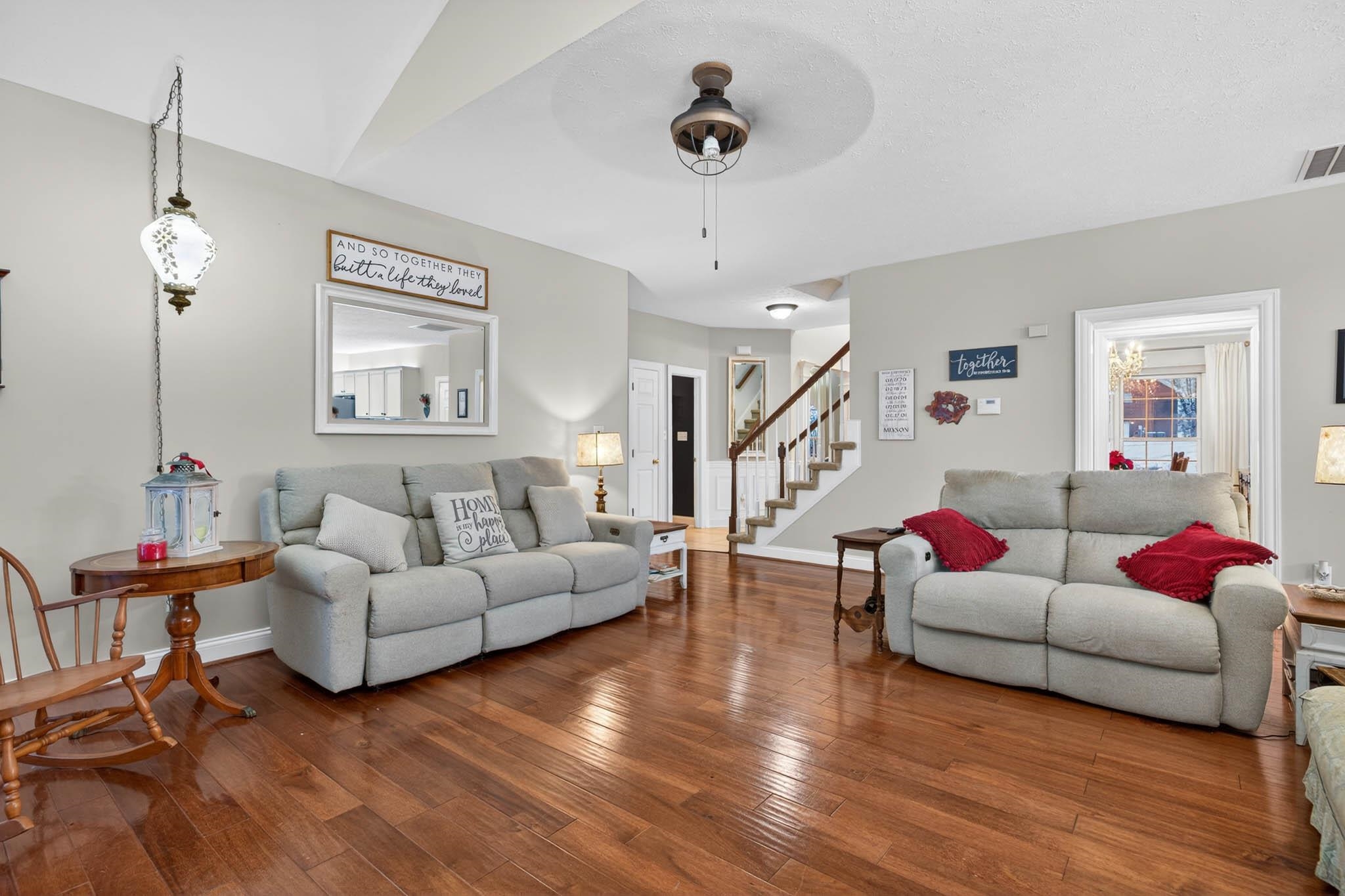 3007 Autumn Lake Cove, Owensboro, Kentucky 42303, 4 Bedrooms Bedrooms, ,2 BathroomsBathrooms,Single Family Residence,For Sale,Autumn Lake Cove,93700