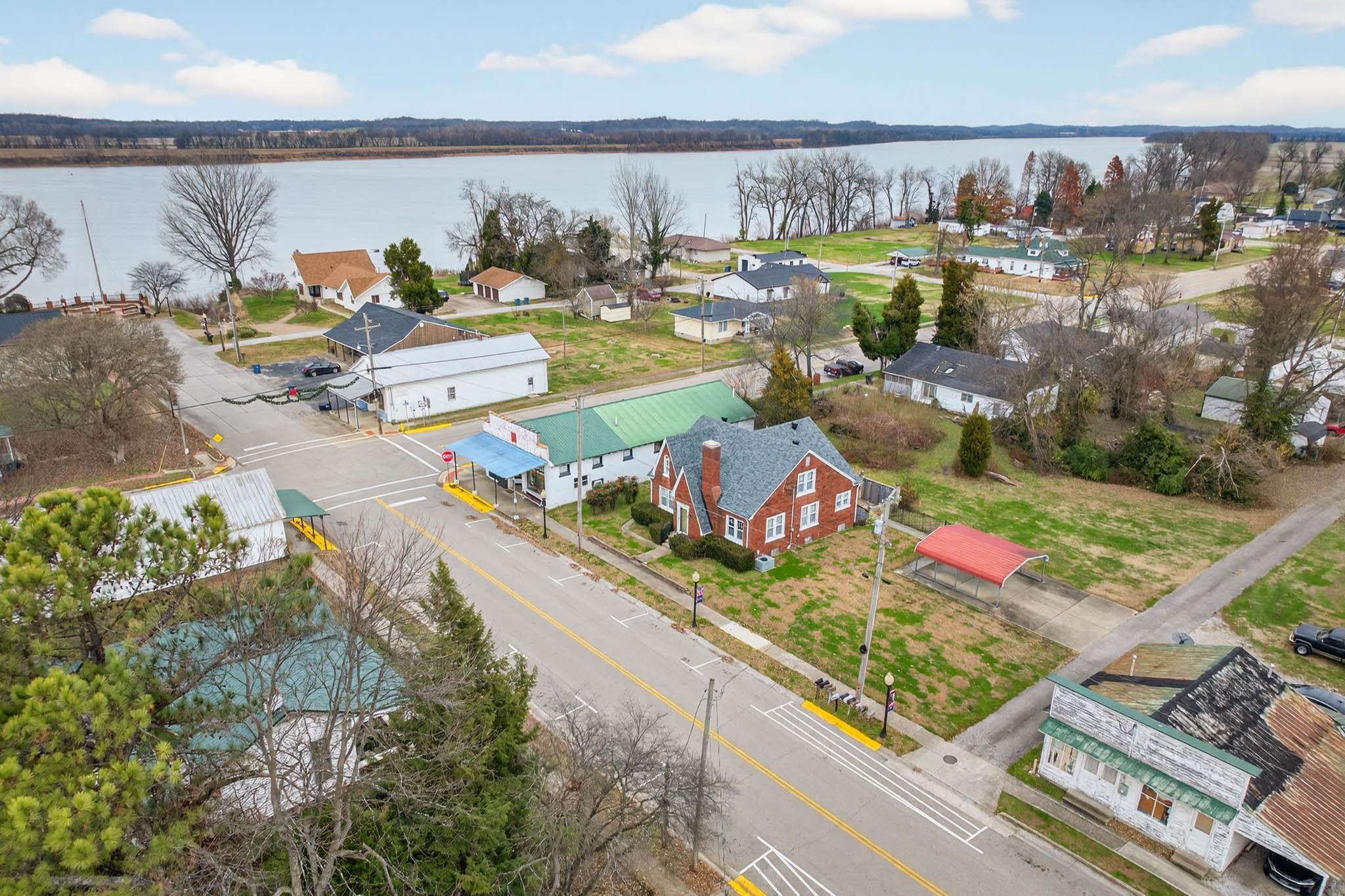 230 4th Street, Lewisport, Kentucky 42351-230, 3 Bedrooms Bedrooms, ,2 BathroomsBathrooms,Single Family Residence,For Sale,4th Street,93701