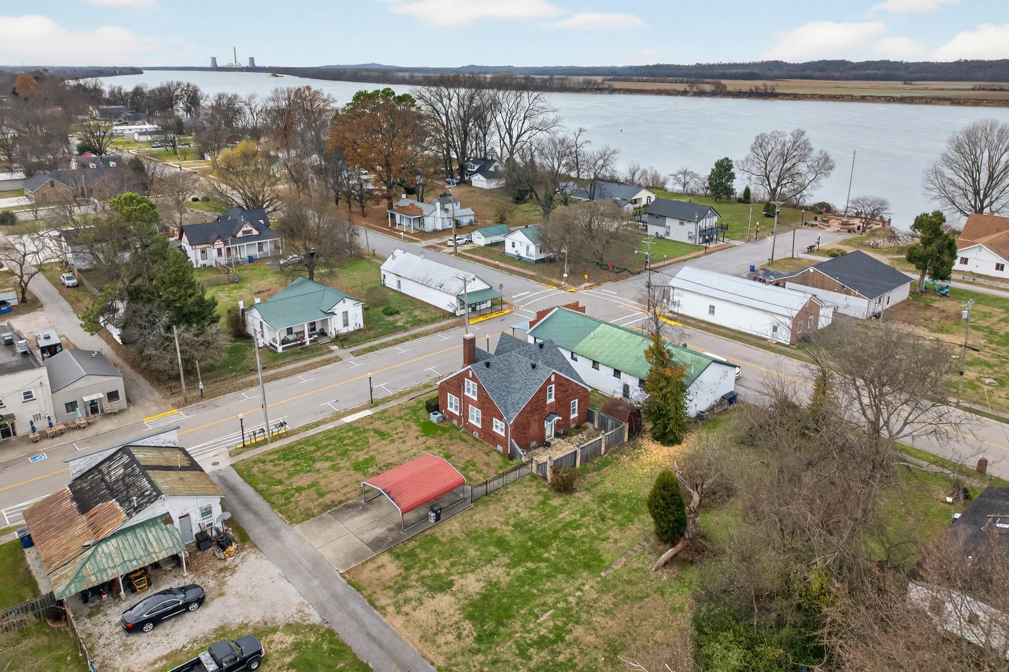 230 4th Street, Lewisport, Kentucky 42351-230, 3 Bedrooms Bedrooms, ,2 BathroomsBathrooms,Single Family Residence,For Sale,4th Street,93701