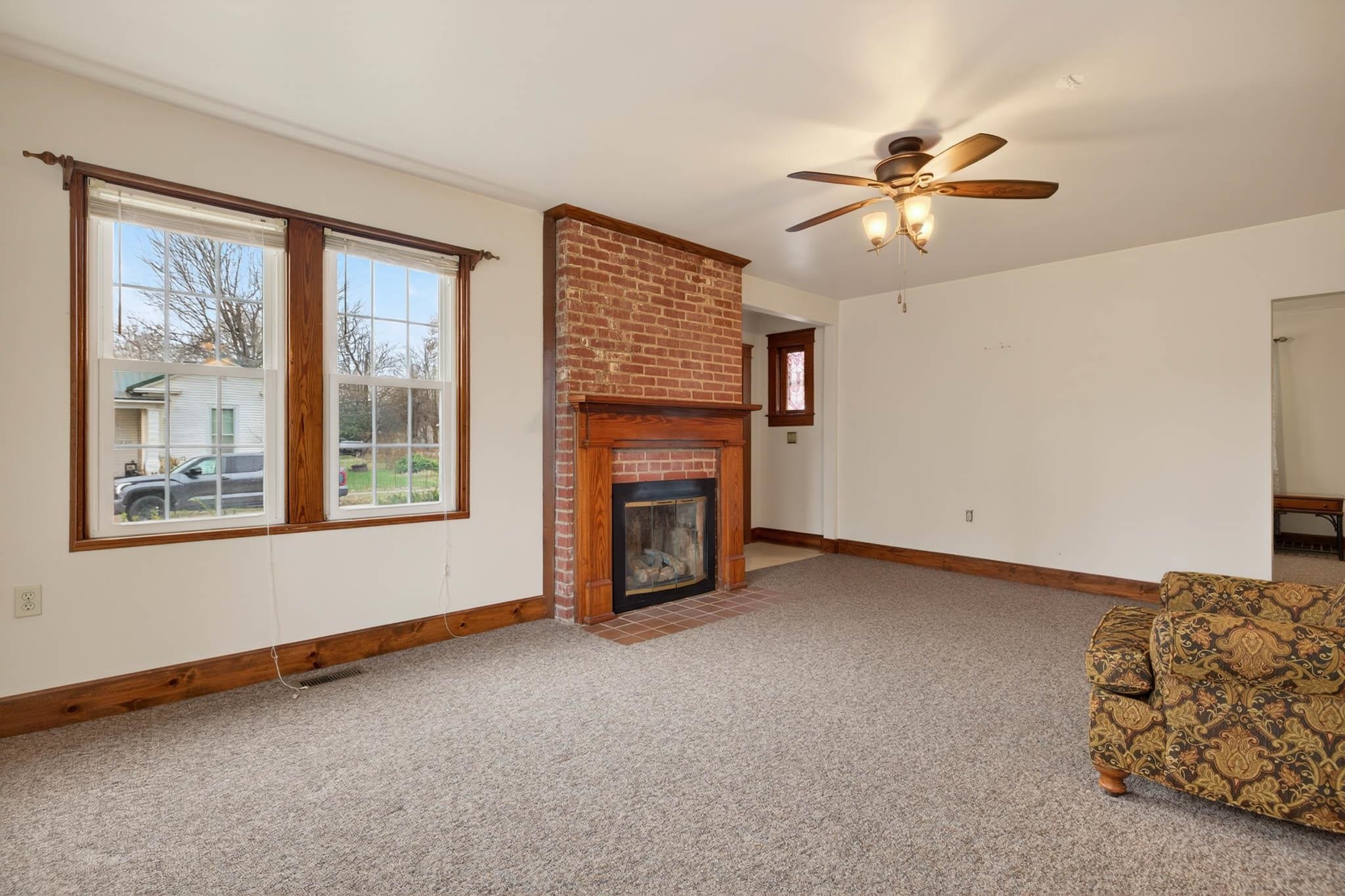 230 4th Street, Lewisport, Kentucky 42351-230, 3 Bedrooms Bedrooms, ,2 BathroomsBathrooms,Single Family Residence,For Sale,4th Street,93701