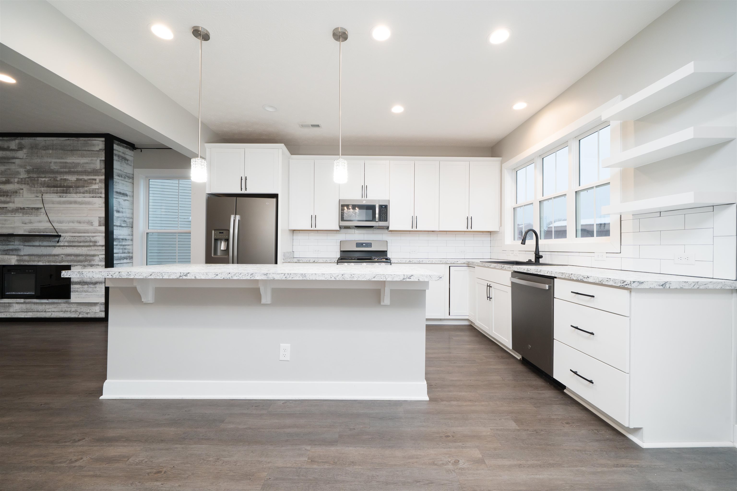 2280 Skaggs Court, Owensboro, Kentucky 42301, 4 Bedrooms Bedrooms, ,2 BathroomsBathrooms,Single Family Residence,For Sale,Skaggs Court,93720