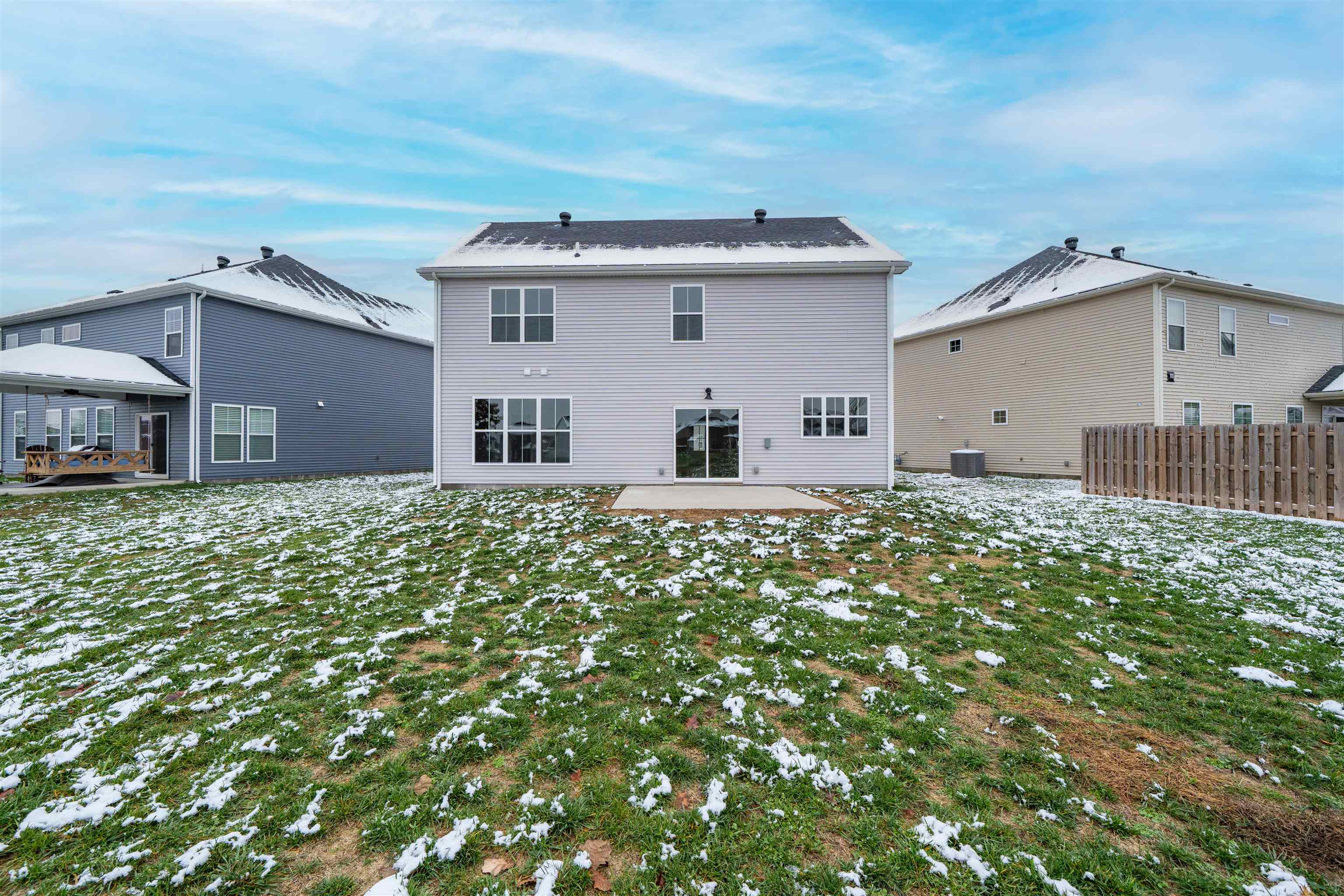 2280 Skaggs Court, Owensboro, Kentucky 42301, 4 Bedrooms Bedrooms, ,2 BathroomsBathrooms,Single Family Residence,For Sale,Skaggs Court,93720