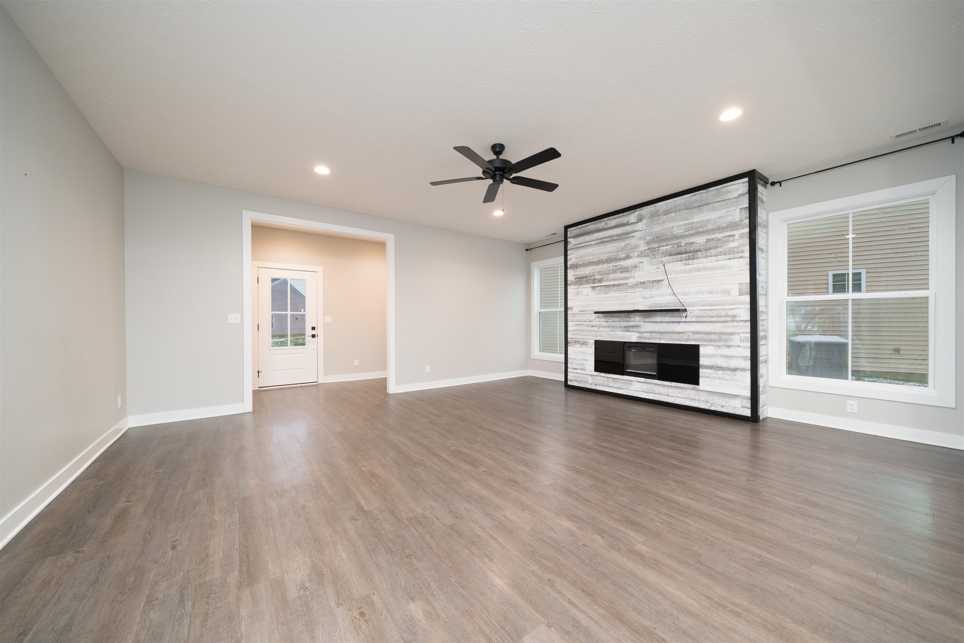 2280 Skaggs Court, Owensboro, Kentucky 42301, 4 Bedrooms Bedrooms, ,2 BathroomsBathrooms,Single Family Residence,For Sale,Skaggs Court,93720