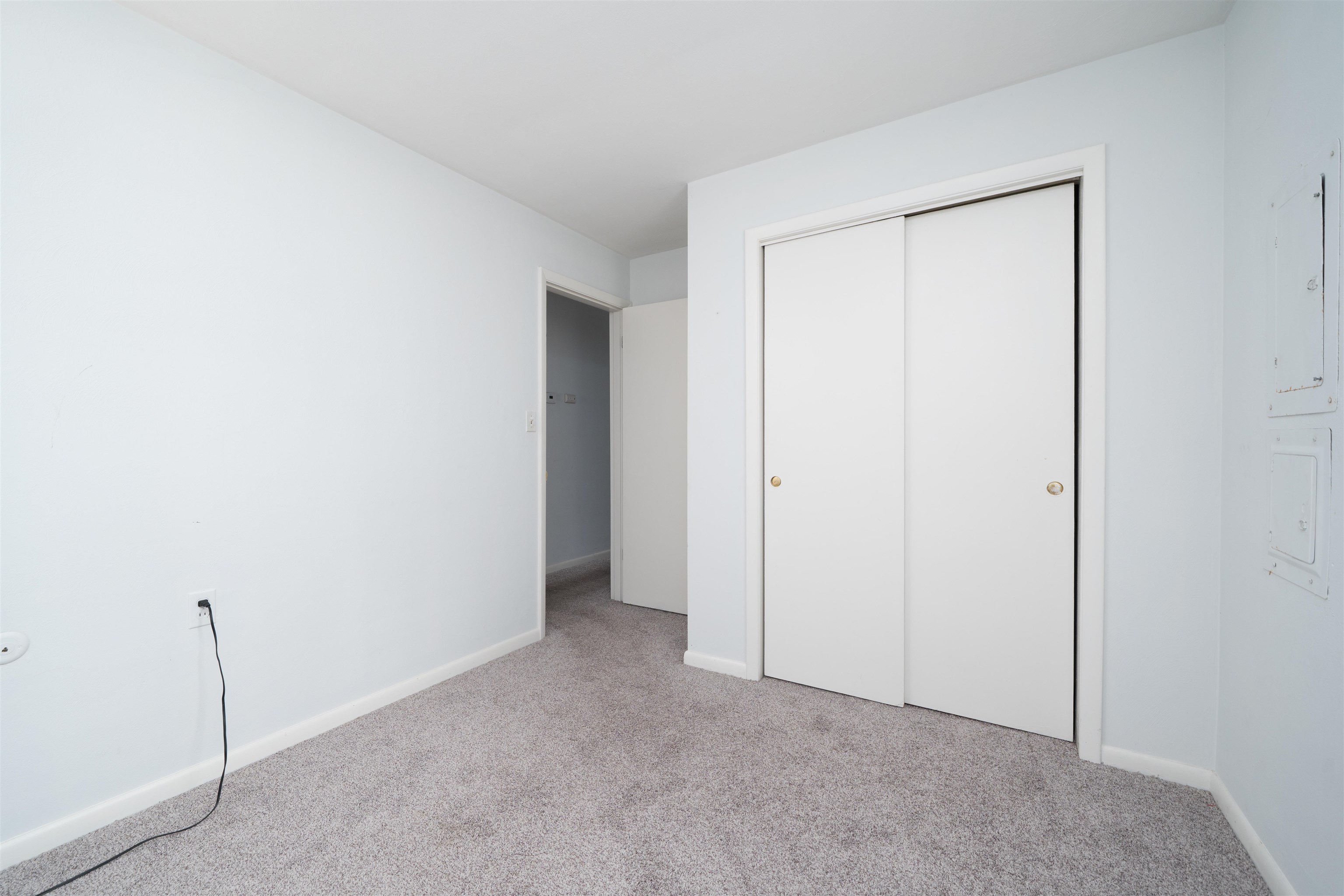 2953 Royal Dr, Owensboro, Kentucky 42301, 4 Bedrooms Bedrooms, ,2 BathroomsBathrooms,Single Family Residence,For Sale,Royal Dr,93721