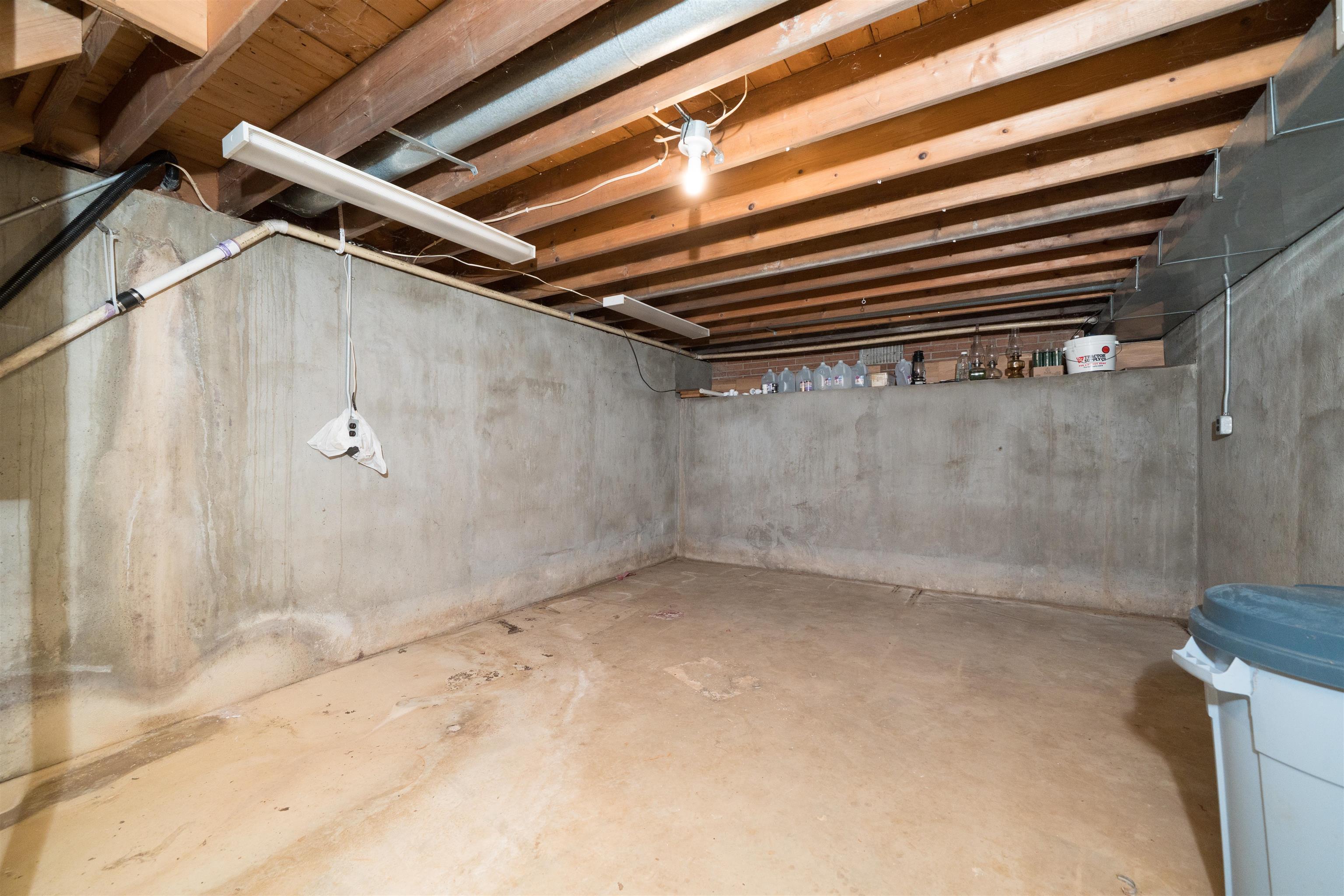 2953 Royal Dr, Owensboro, Kentucky 42301, 4 Bedrooms Bedrooms, ,2 BathroomsBathrooms,Single Family Residence,For Sale,Royal Dr,93721