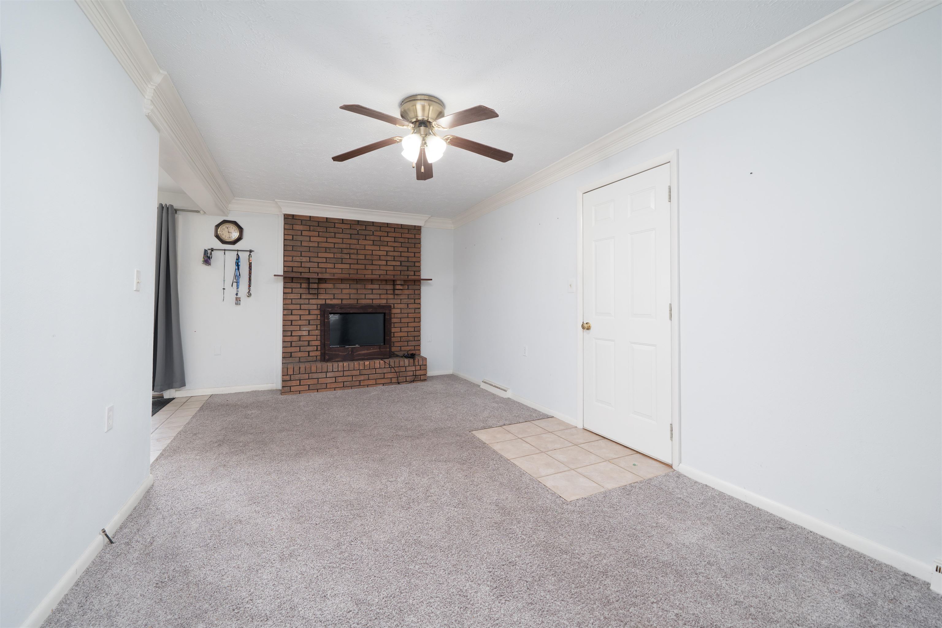 2953 Royal Dr, Owensboro, Kentucky 42301, 4 Bedrooms Bedrooms, ,2 BathroomsBathrooms,Single Family Residence,For Sale,Royal Dr,93721