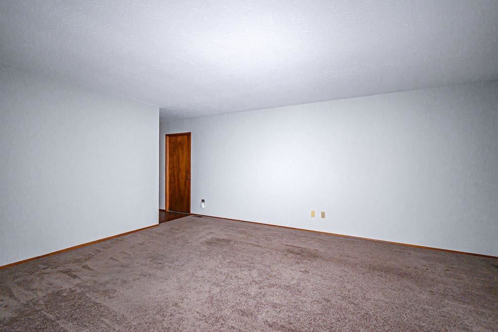 2255 Twenty Grand Ave, Owensboro, Kentucky 42301, 4 Bedrooms Bedrooms, ,2 BathroomsBathrooms,Single Family Residence,For Sale,Twenty Grand Ave,93733