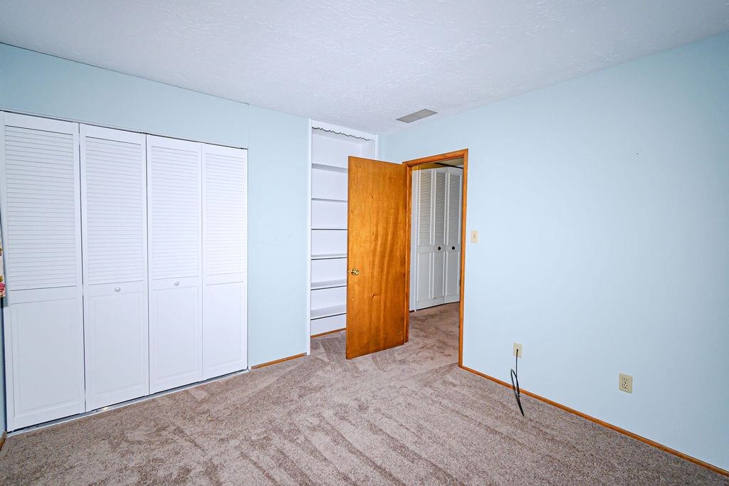 2255 Twenty Grand Ave, Owensboro, Kentucky 42301, 4 Bedrooms Bedrooms, ,2 BathroomsBathrooms,Single Family Residence,For Sale,Twenty Grand Ave,93733