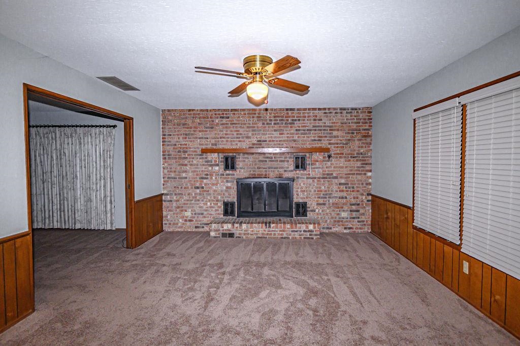 2255 Twenty Grand Ave, Owensboro, Kentucky 42301, 4 Bedrooms Bedrooms, ,2 BathroomsBathrooms,Single Family Residence,For Sale,Twenty Grand Ave,93733