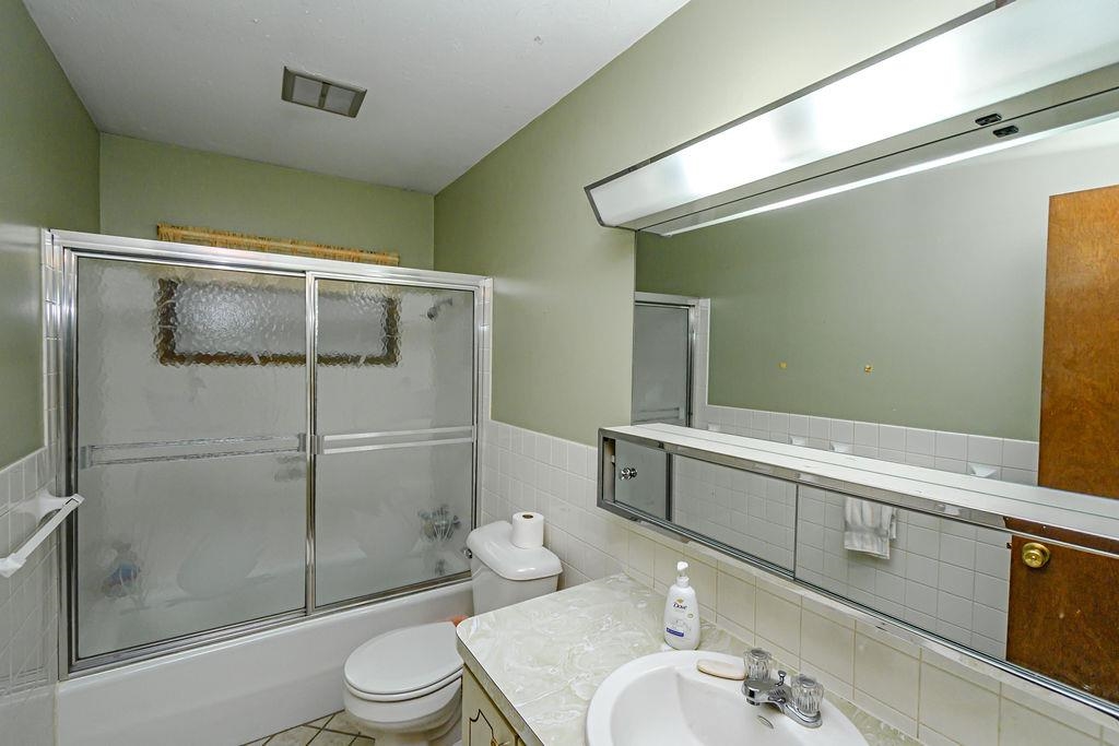 2255 Twenty Grand Ave, Owensboro, Kentucky 42301, 4 Bedrooms Bedrooms, ,2 BathroomsBathrooms,Single Family Residence,For Sale,Twenty Grand Ave,93733