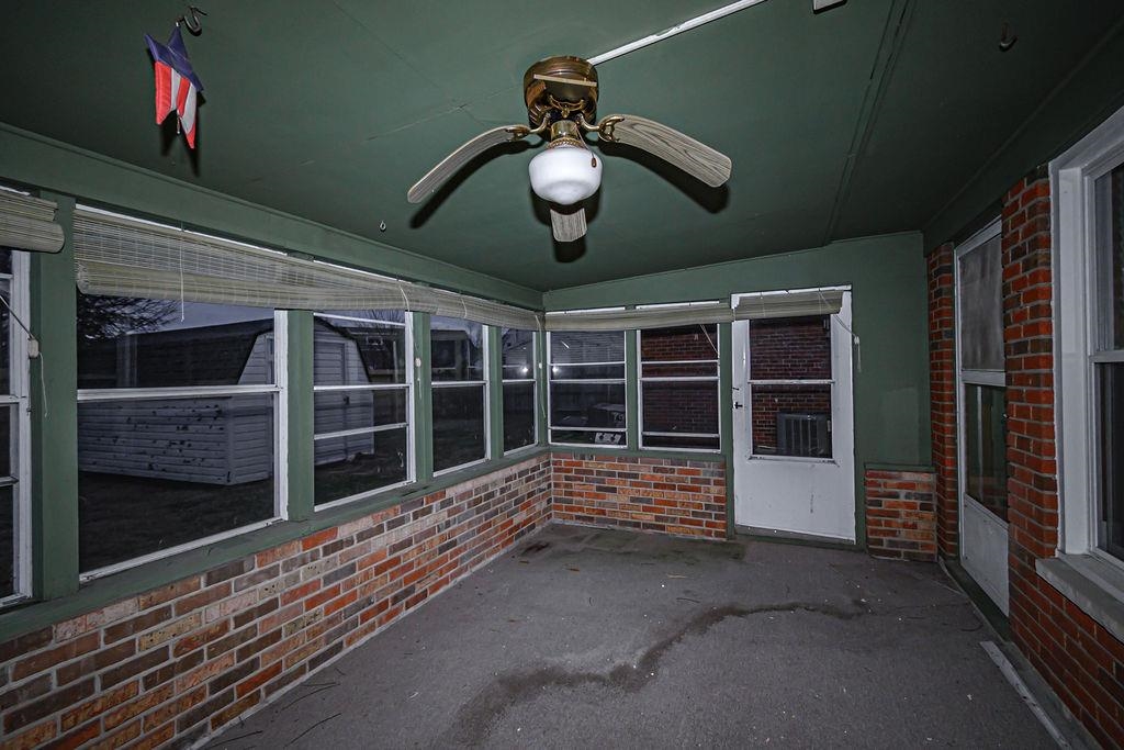 2255 Twenty Grand Ave, Owensboro, Kentucky 42301, 4 Bedrooms Bedrooms, ,2 BathroomsBathrooms,Single Family Residence,For Sale,Twenty Grand Ave,93733