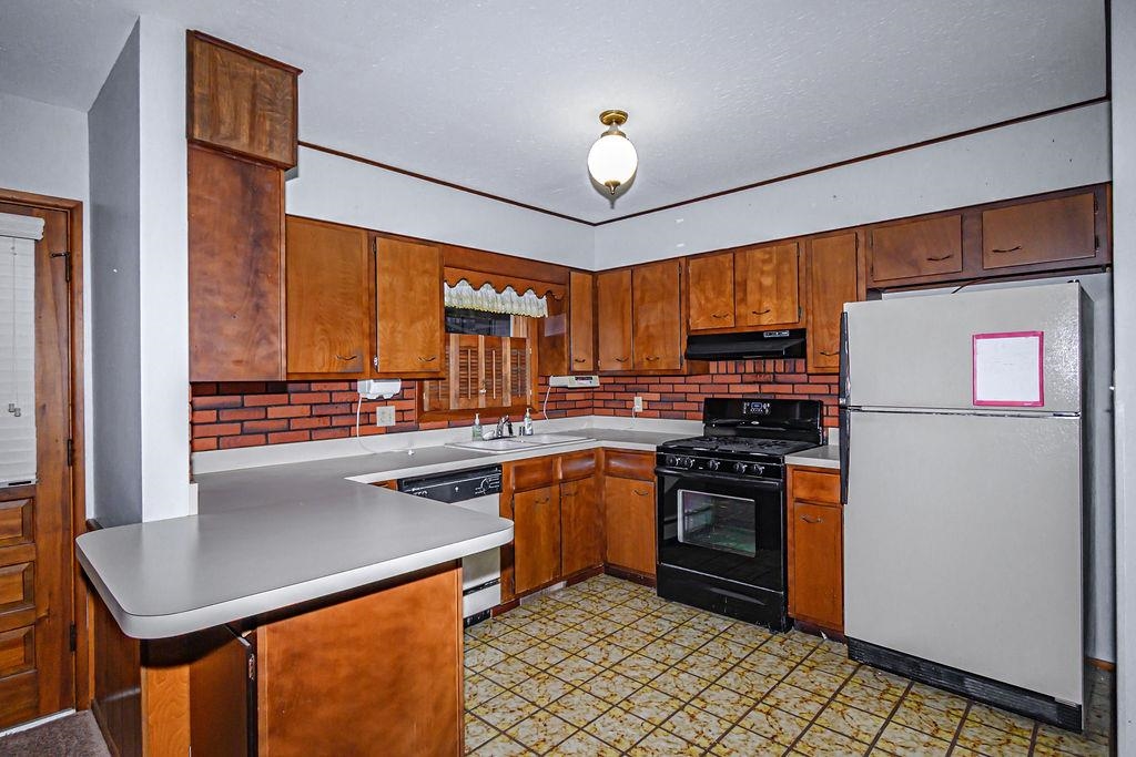 2255 Twenty Grand Ave, Owensboro, Kentucky 42301, 4 Bedrooms Bedrooms, ,2 BathroomsBathrooms,Single Family Residence,For Sale,Twenty Grand Ave,93733