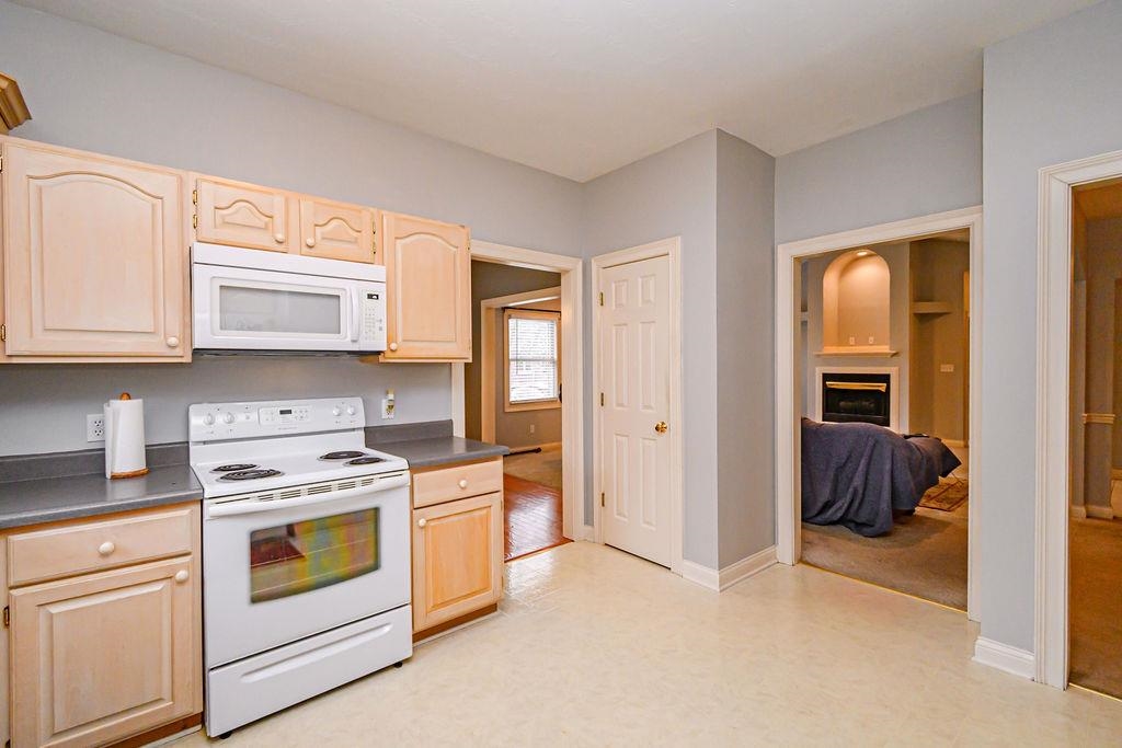 4005 Pine Lake Ct., Owensboro, Kentucky 42303, 3 Bedrooms Bedrooms, ,2 BathroomsBathrooms,Single Family Residence,For Sale,Pine Lake Ct.,93737