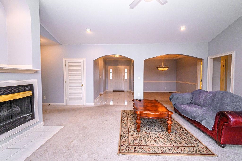 4005 Pine Lake Ct., Owensboro, Kentucky 42303, 3 Bedrooms Bedrooms, ,2 BathroomsBathrooms,Single Family Residence,For Sale,Pine Lake Ct.,93737