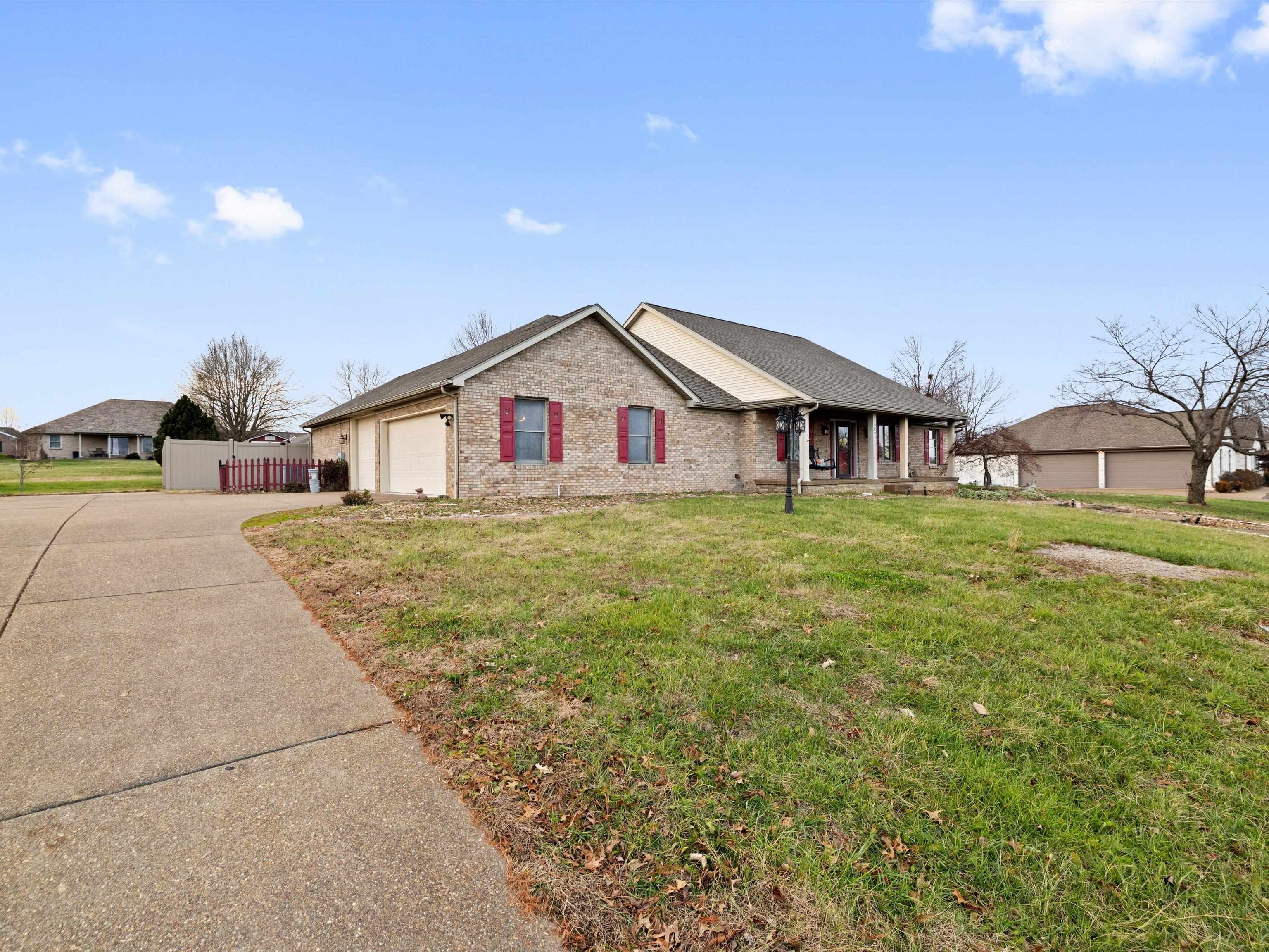 2677 Briarcliff Dr., NEWBURGH, Indiana 47630, 4 Bedrooms Bedrooms, ,2 BathroomsBathrooms,Single Family Residence,For Sale,Briarcliff Dr.,93742