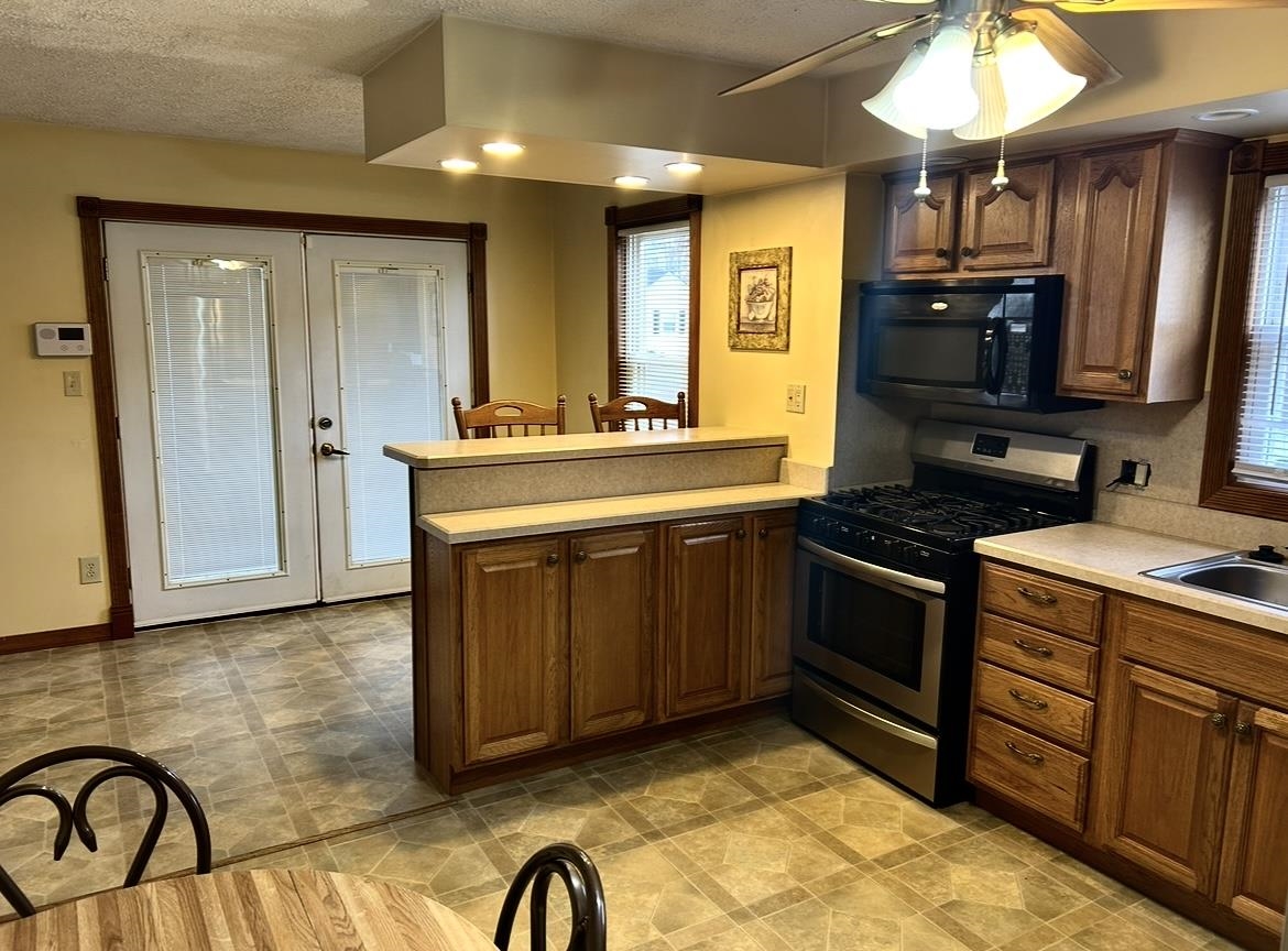 309 Riverside Dr, Owensboro, Kentucky 42303, 3 Bedrooms Bedrooms, ,1 BathroomBathrooms,Single Family Residence,For Sale,Riverside Dr,93744