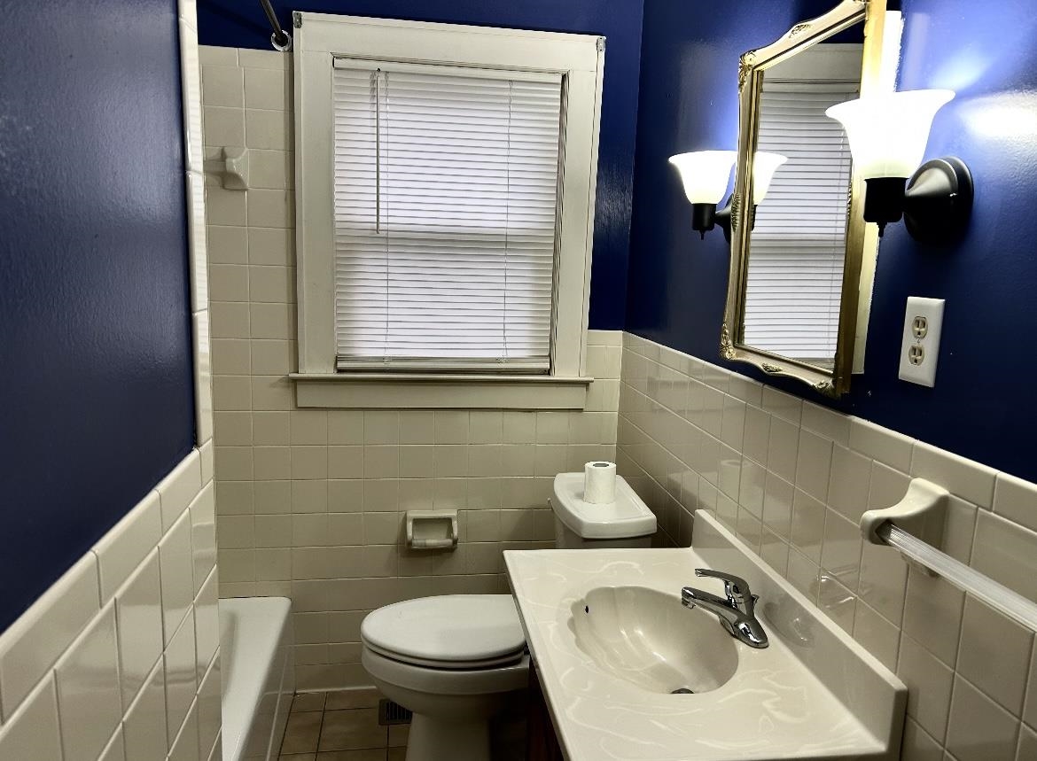 309 Riverside Dr, Owensboro, Kentucky 42303, 3 Bedrooms Bedrooms, ,1 BathroomBathrooms,Single Family Residence,For Sale,Riverside Dr,93744