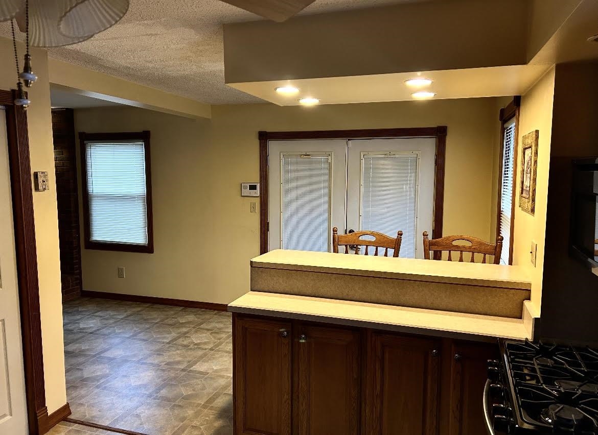 309 Riverside Dr, Owensboro, Kentucky 42303, 3 Bedrooms Bedrooms, ,1 BathroomBathrooms,Single Family Residence,For Sale,Riverside Dr,93744