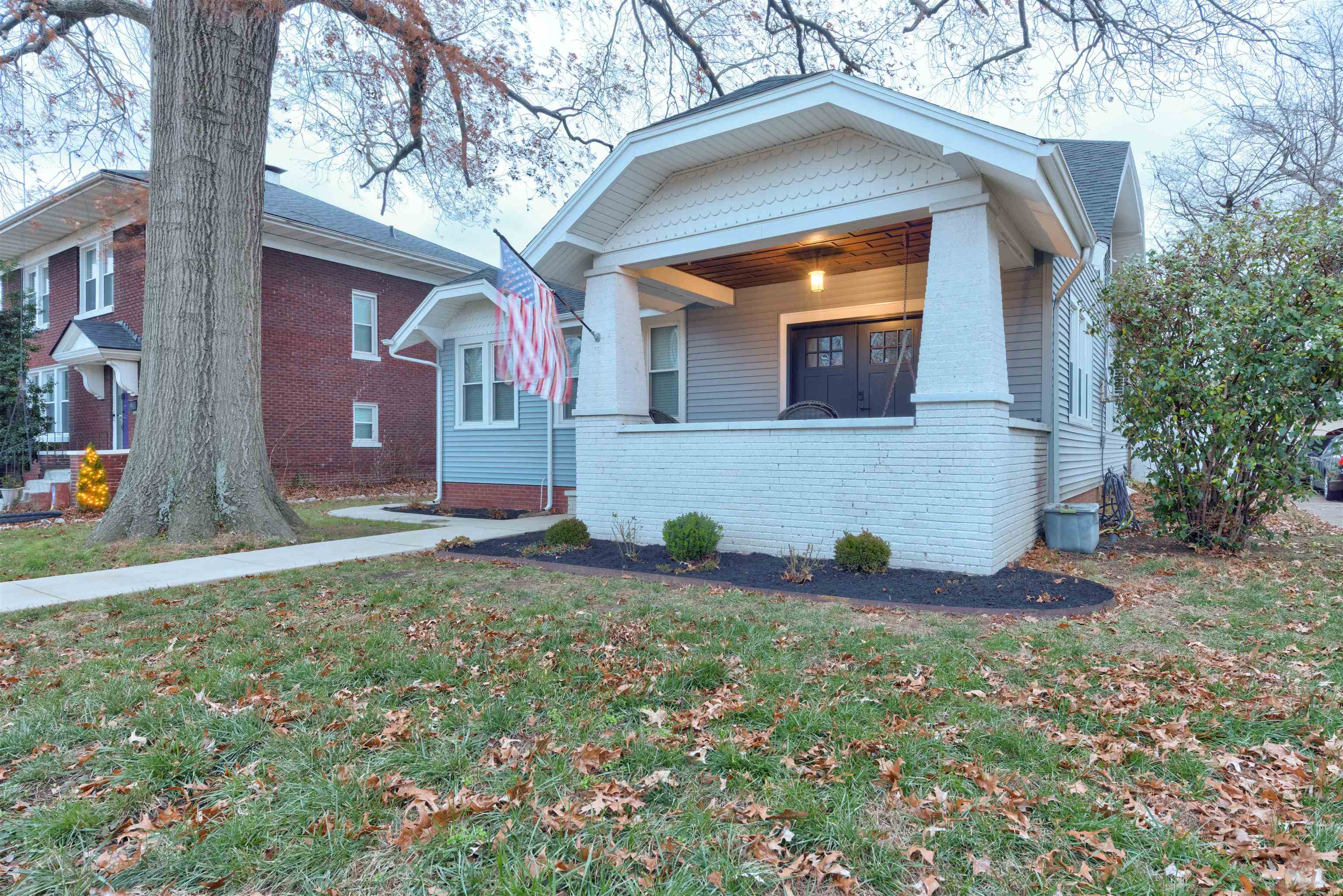 1303 Locust St, Owensboro, Kentucky 42301, 4 Bedrooms Bedrooms, ,1 BathroomBathrooms,Single Family Residence,For Sale,Locust St,93753