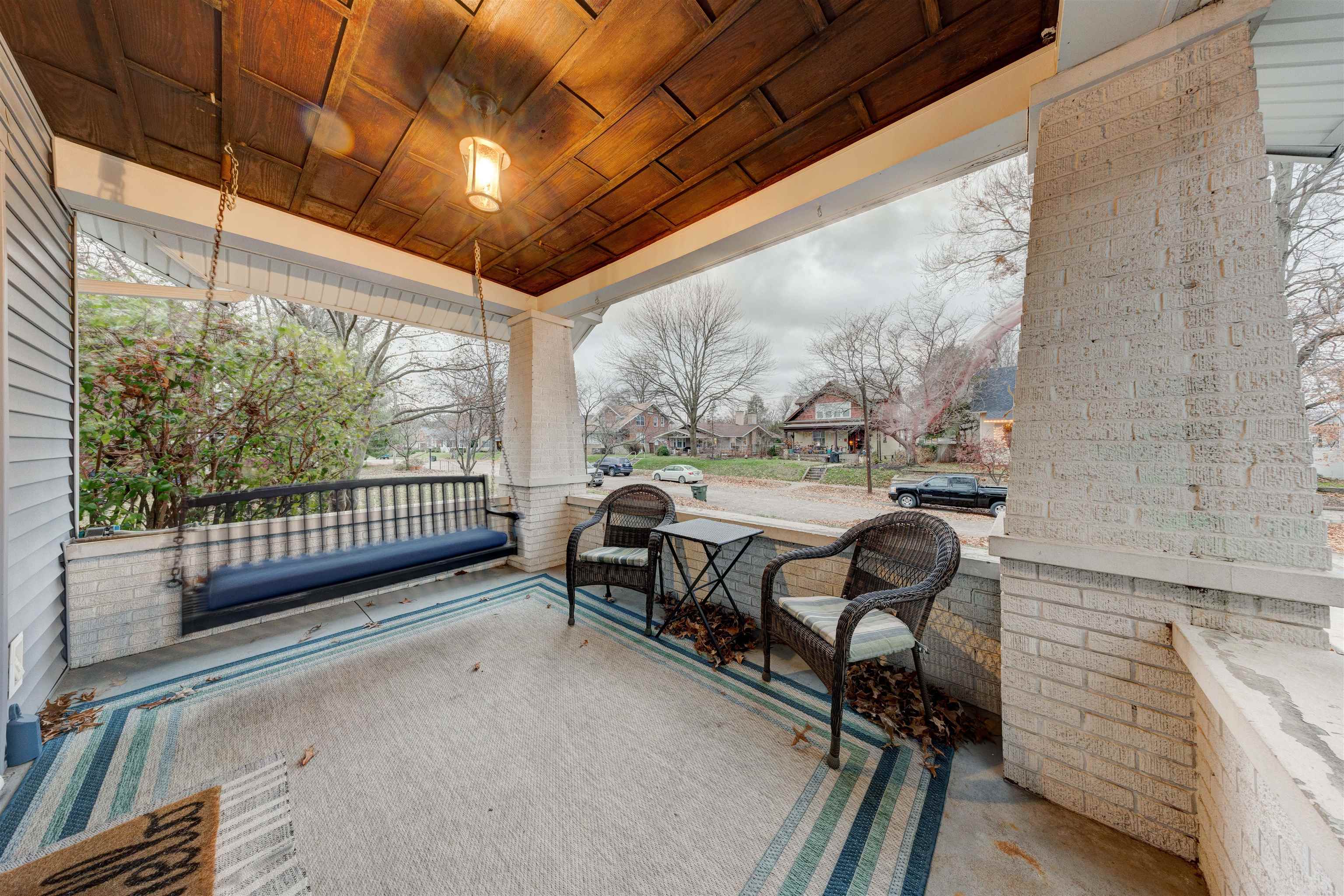 1303 Locust St, Owensboro, Kentucky 42301, 4 Bedrooms Bedrooms, ,1 BathroomBathrooms,Single Family Residence,For Sale,Locust St,93753