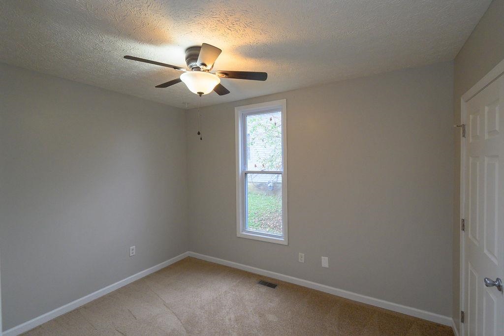 1702 Alexander Ave., Owensboro, Kentucky 42303, 2 Bedrooms Bedrooms, ,1 BathroomBathrooms,Single Family Residence,For Sale,Alexander Ave.,93754