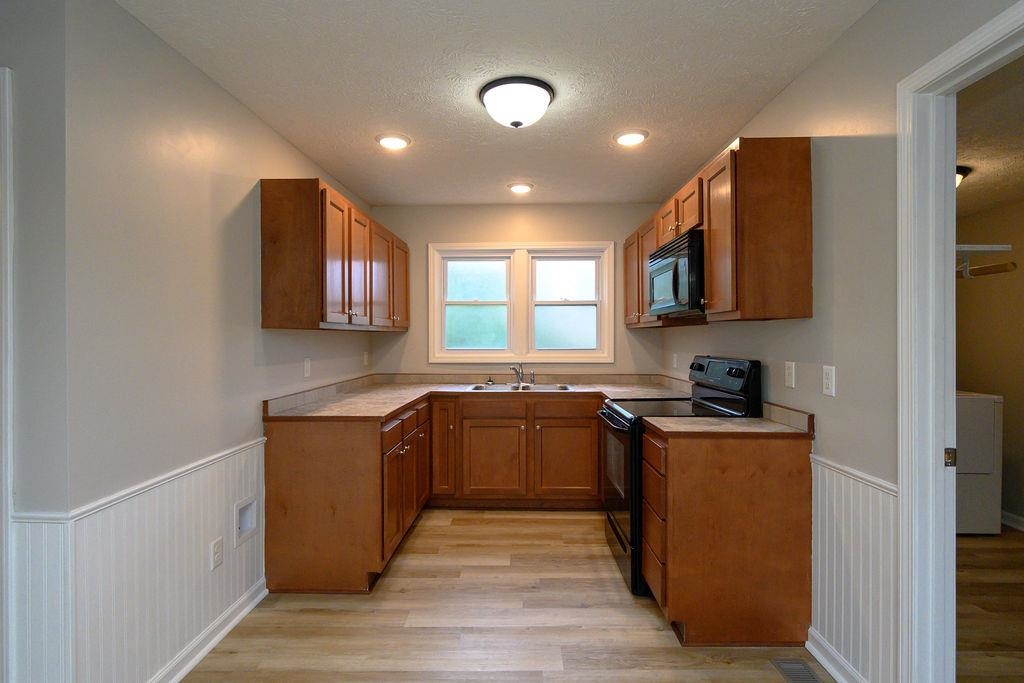 1702 Alexander Ave., Owensboro, Kentucky 42303, 2 Bedrooms Bedrooms, ,1 BathroomBathrooms,Single Family Residence,For Sale,Alexander Ave.,93754