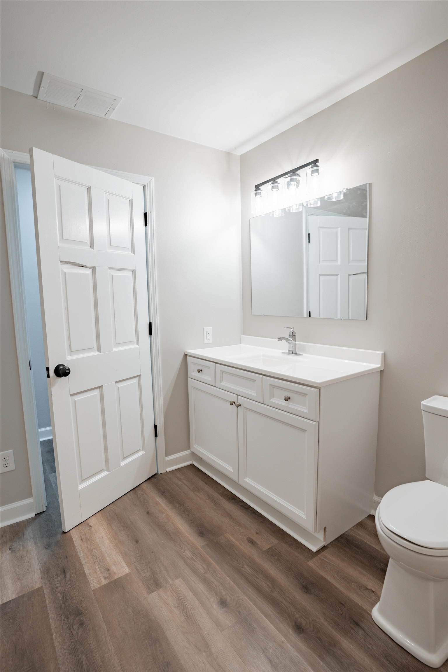 621 Clay Street, Owensboro, Kentucky 42303, 2 Bedrooms Bedrooms, ,1 BathroomBathrooms,Single Family Residence,For Sale,Clay Street,93757