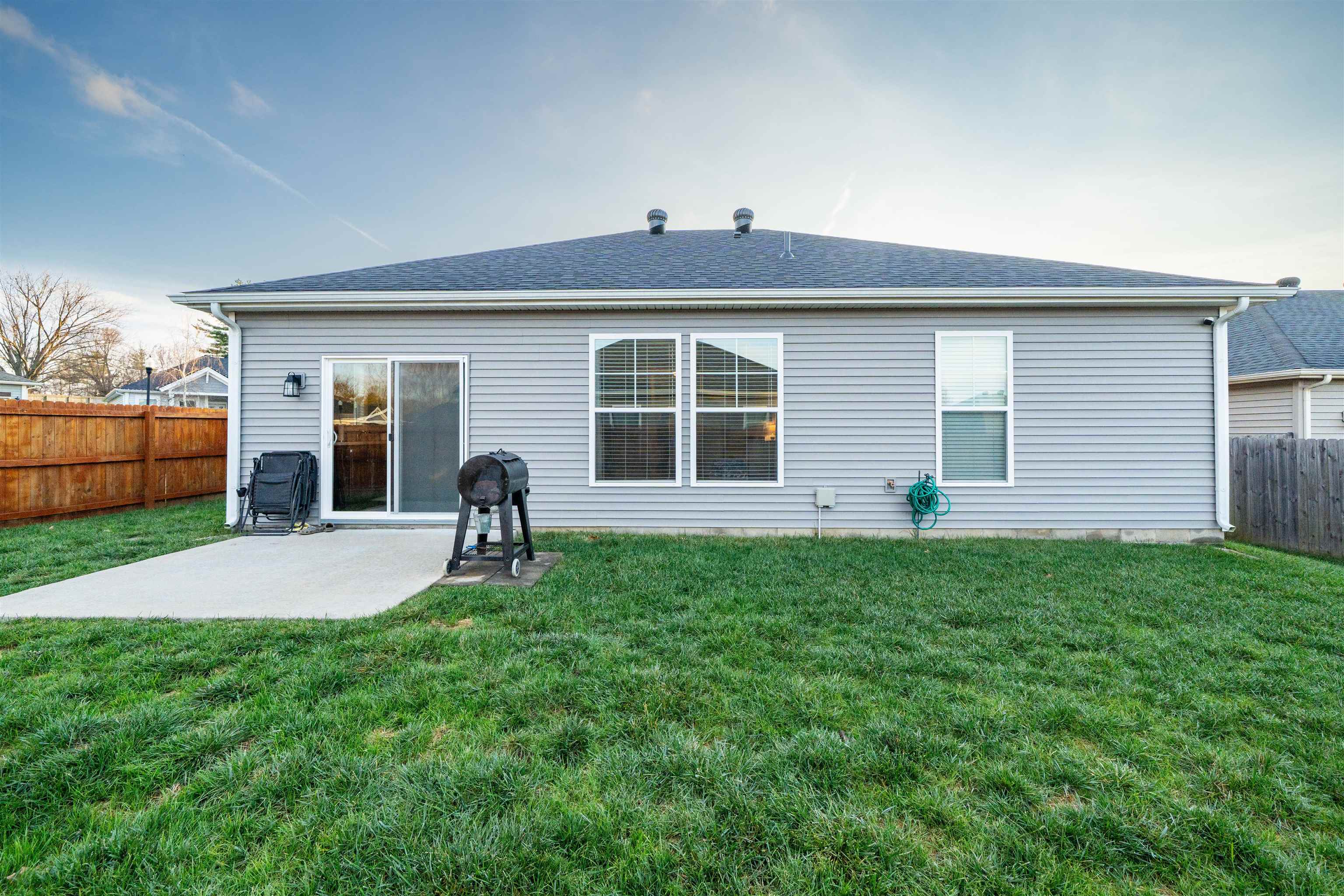 6400 Valley Brook Trace, Utica, Kentucky 42376, 3 Bedrooms Bedrooms, ,2 BathroomsBathrooms,Single Family Residence,For Sale,Valley Brook Trace,93760