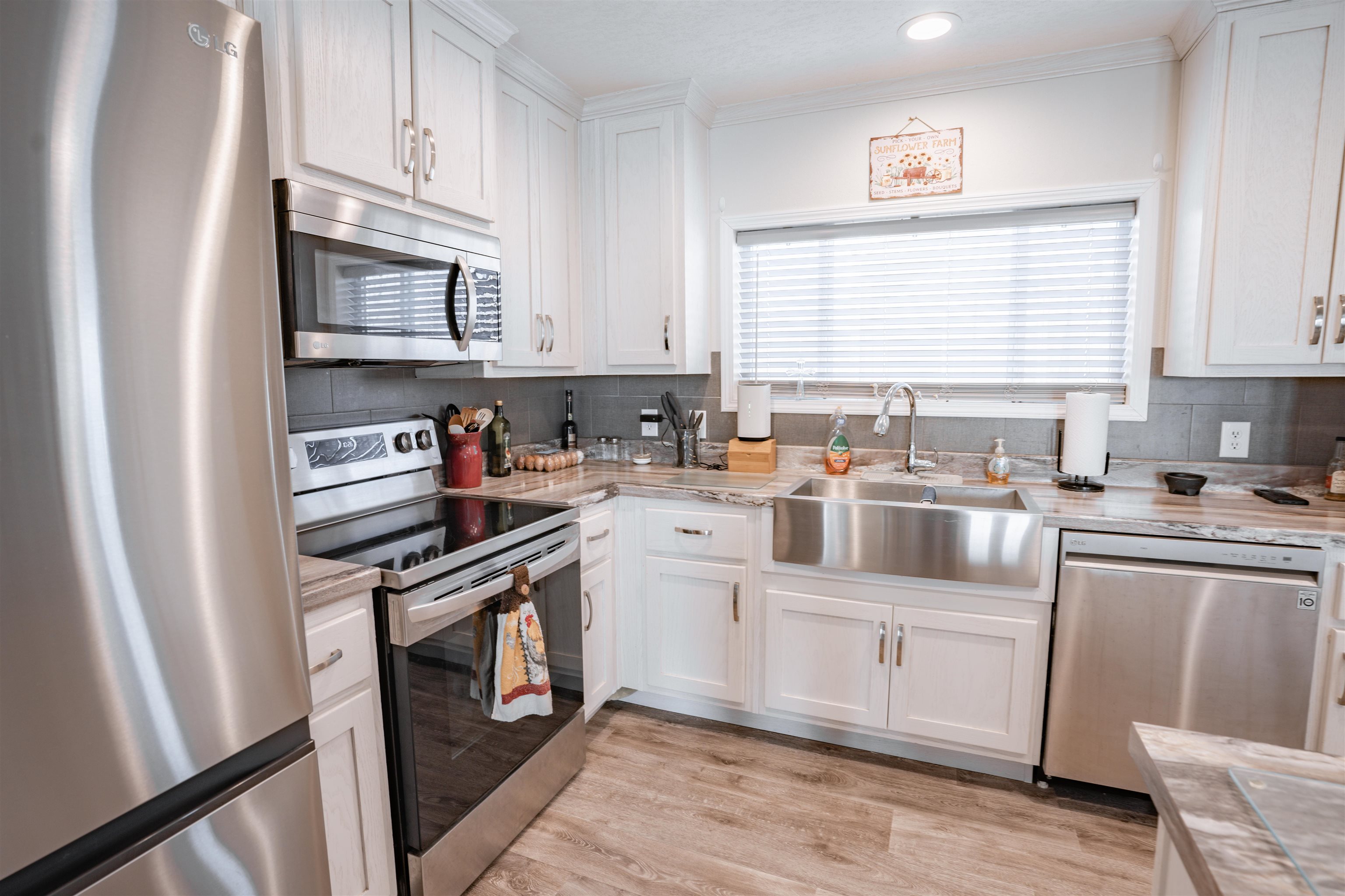 517 Thorofare St, Central City, Kentucky 42330, 3 Bedrooms Bedrooms, ,2 BathroomsBathrooms,Single Family Residence,For Sale,Thorofare St,93783