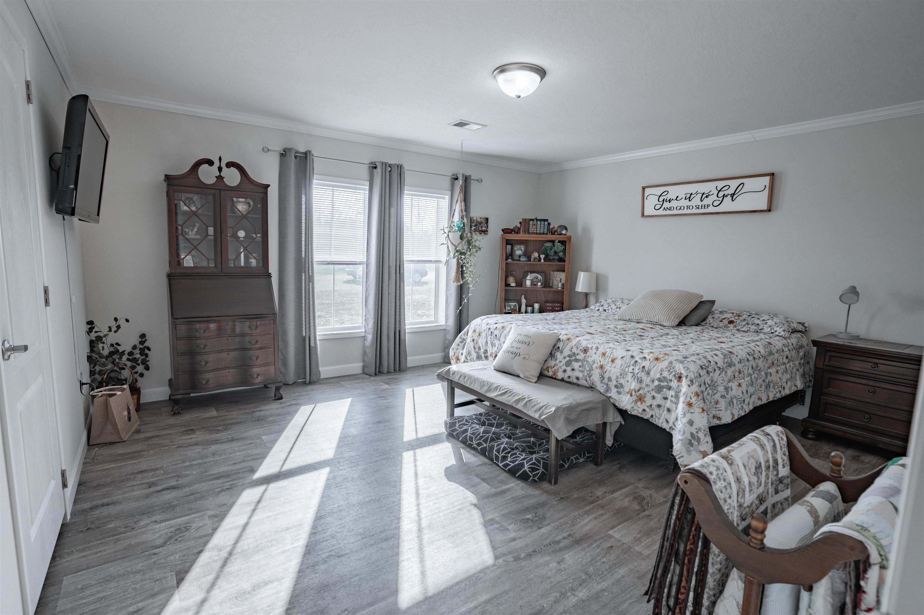 517 Thorofare St, Central City, Kentucky 42330, 3 Bedrooms Bedrooms, ,2 BathroomsBathrooms,Single Family Residence,For Sale,Thorofare St,93783