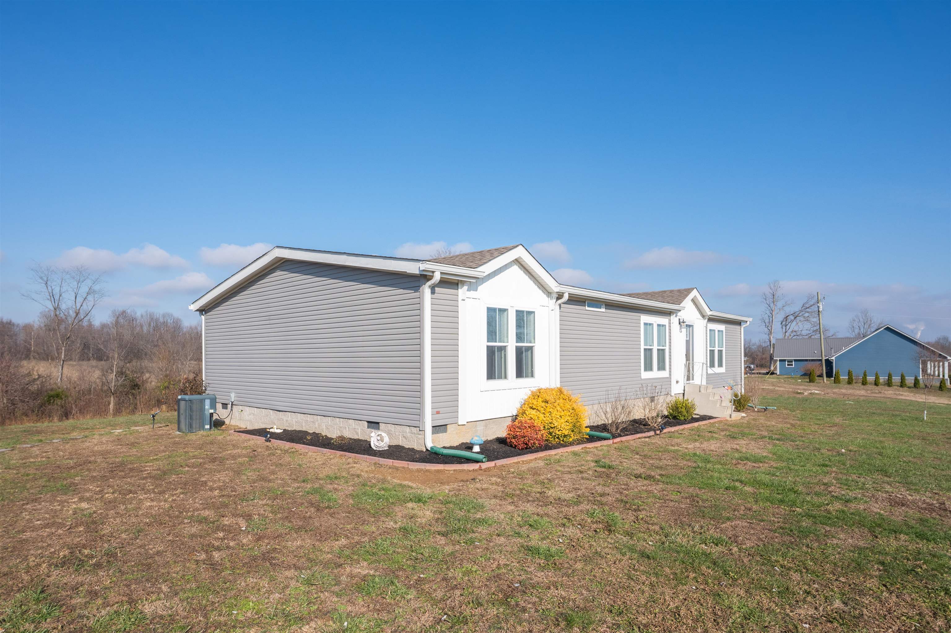 517 Thorofare St, Central City, Kentucky 42330, 3 Bedrooms Bedrooms, ,2 BathroomsBathrooms,Single Family Residence,For Sale,Thorofare St,93783