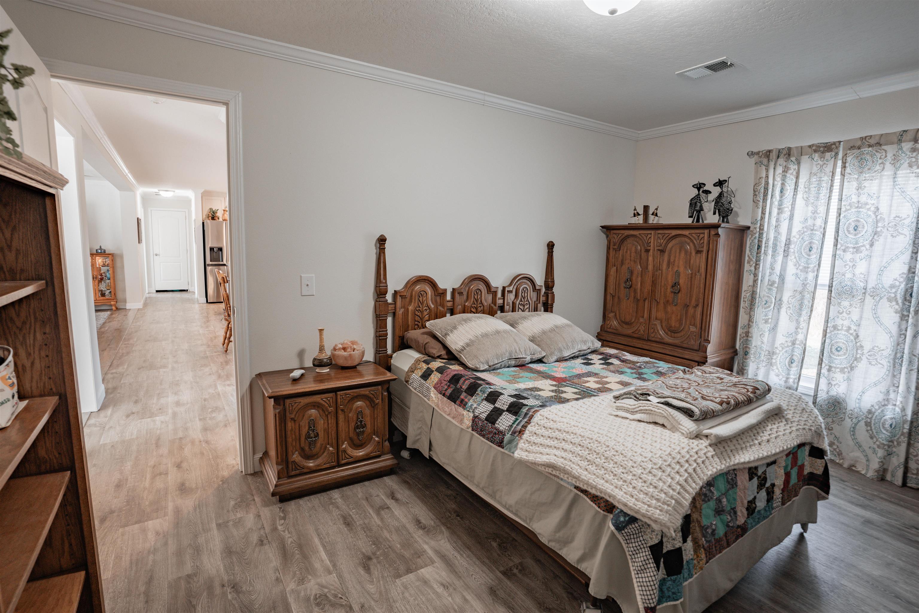 517 Thorofare St, Central City, Kentucky 42330, 3 Bedrooms Bedrooms, ,2 BathroomsBathrooms,Single Family Residence,For Sale,Thorofare St,93783