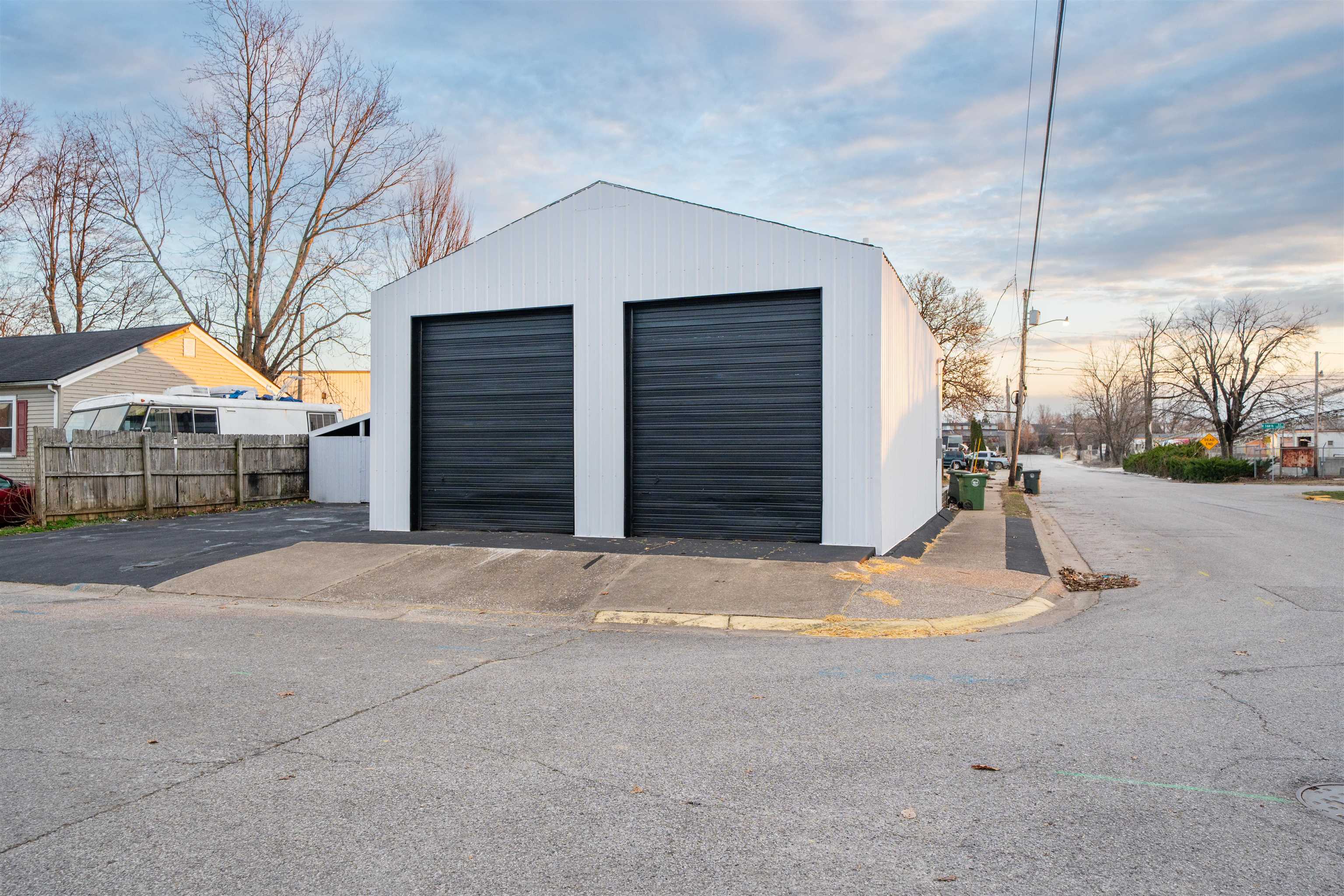 1300 15th St, Owensboro, Kentucky 42303, ,Industrial,For Sale,15th St,93784