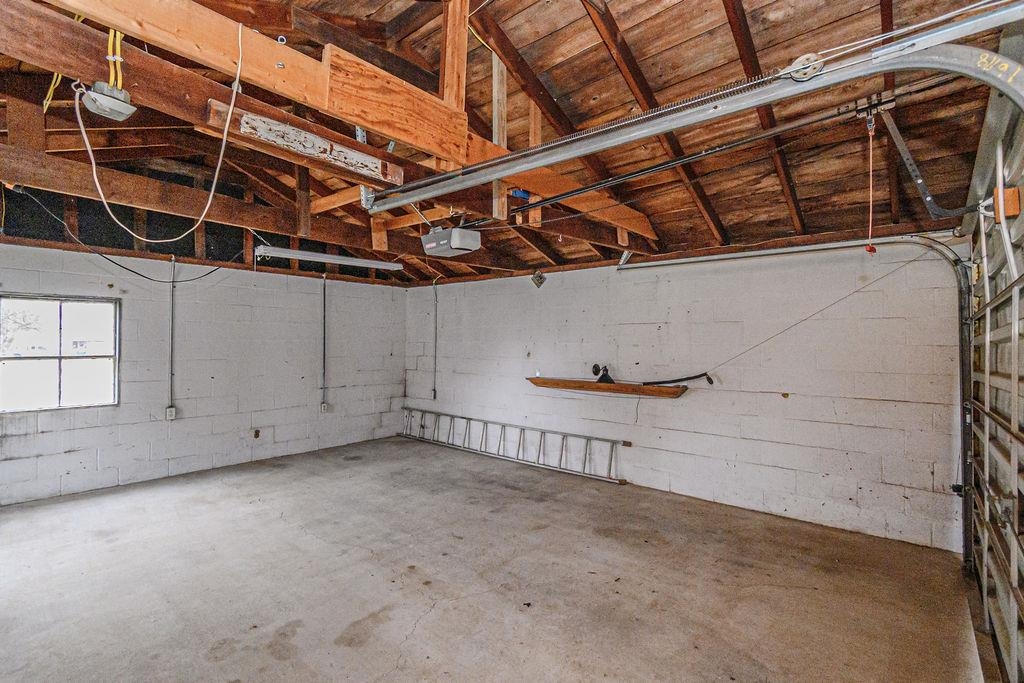 1723 Burdette Court, Owensboro, Kentucky 42301, 2 Bedrooms Bedrooms, ,1 BathroomBathrooms,Single Family Residence,For Sale,Burdette Court,93787