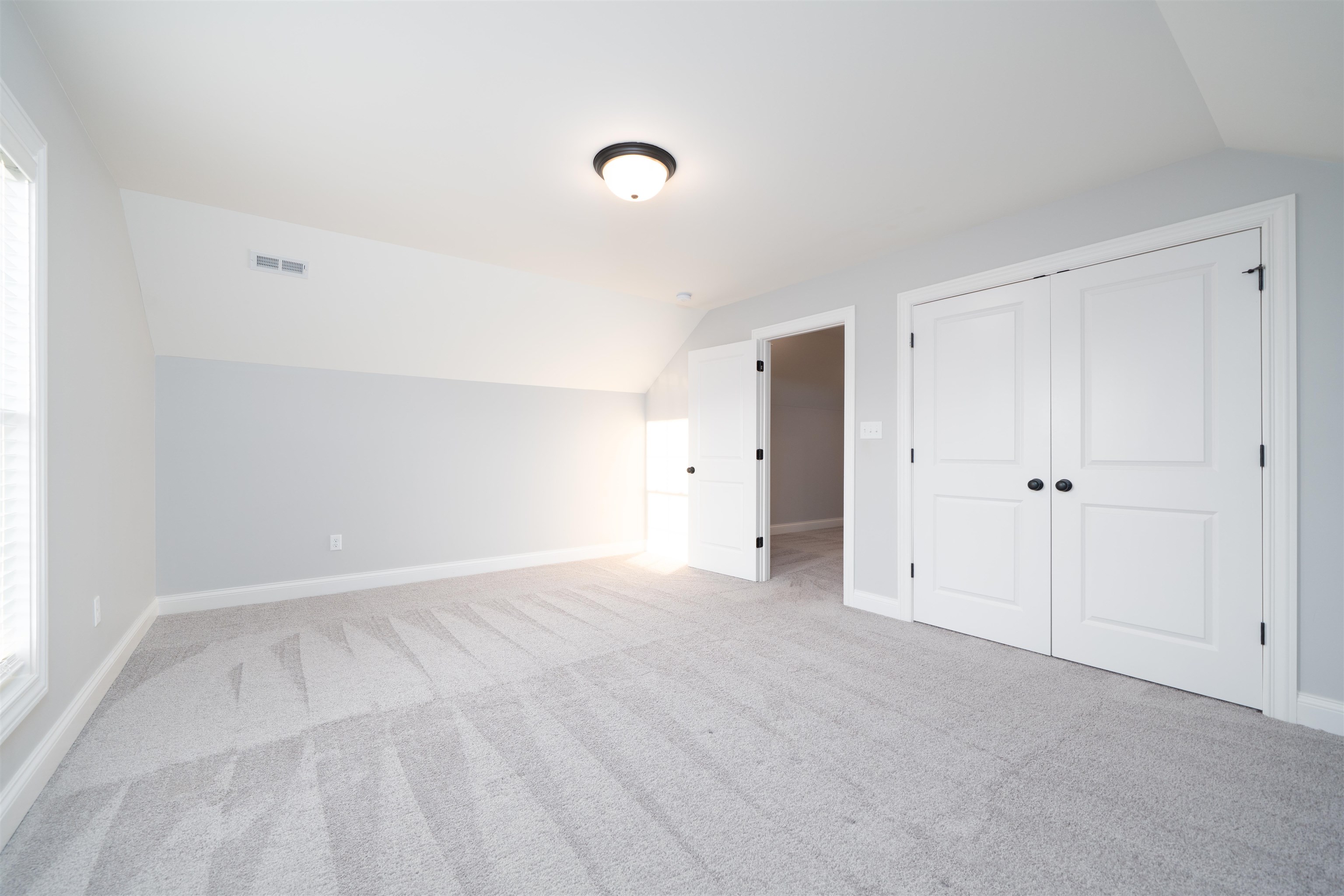 6427 Ridge Brook Cove, Owensboro, Kentucky 42301, 4 Bedrooms Bedrooms, ,3 BathroomsBathrooms,Single Family Residence,For Sale,Ridge Brook Cove,93790