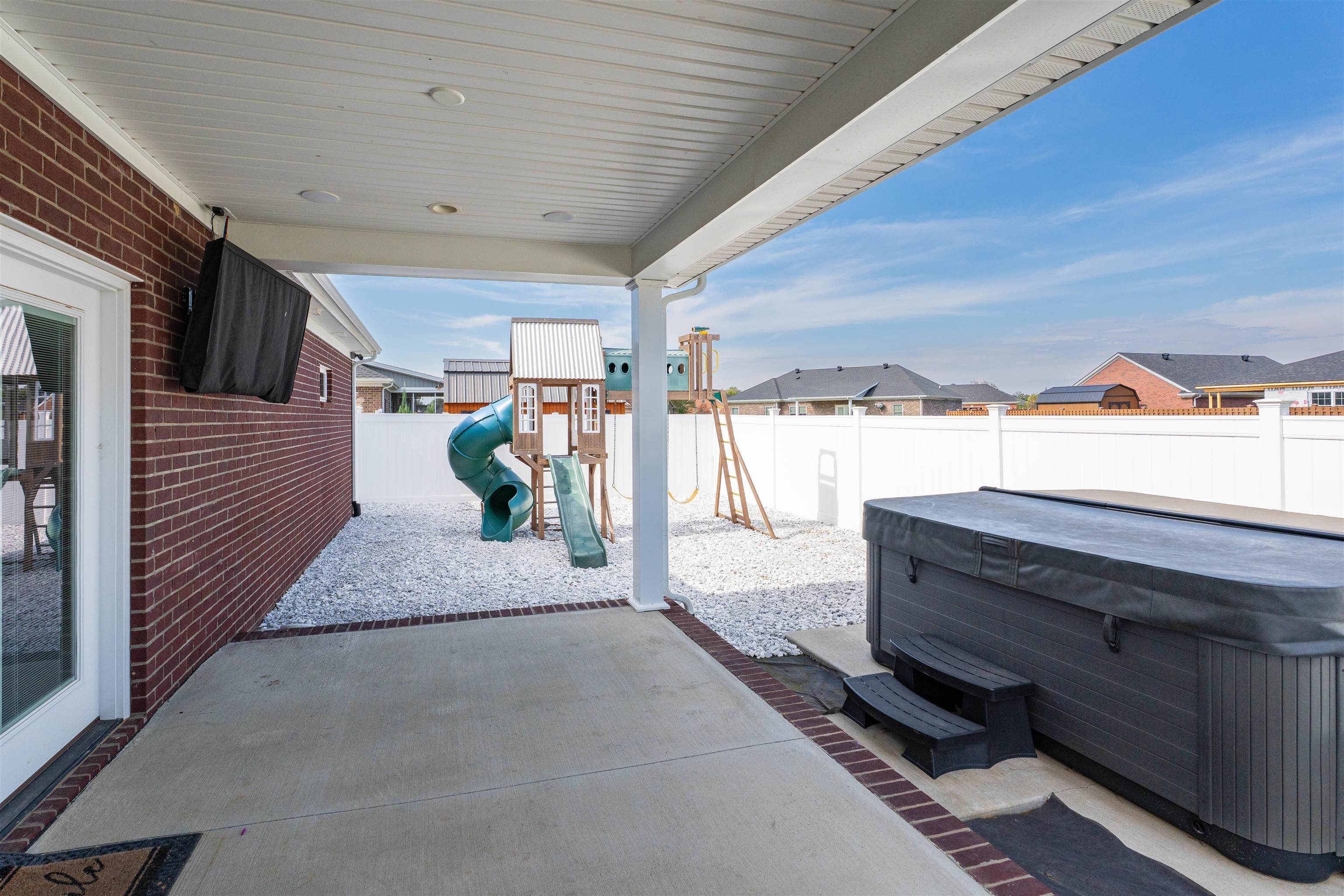 6427 Ridge Brook Cove, Owensboro, Kentucky 42301, 4 Bedrooms Bedrooms, ,3 BathroomsBathrooms,Single Family Residence,For Sale,Ridge Brook Cove,93790