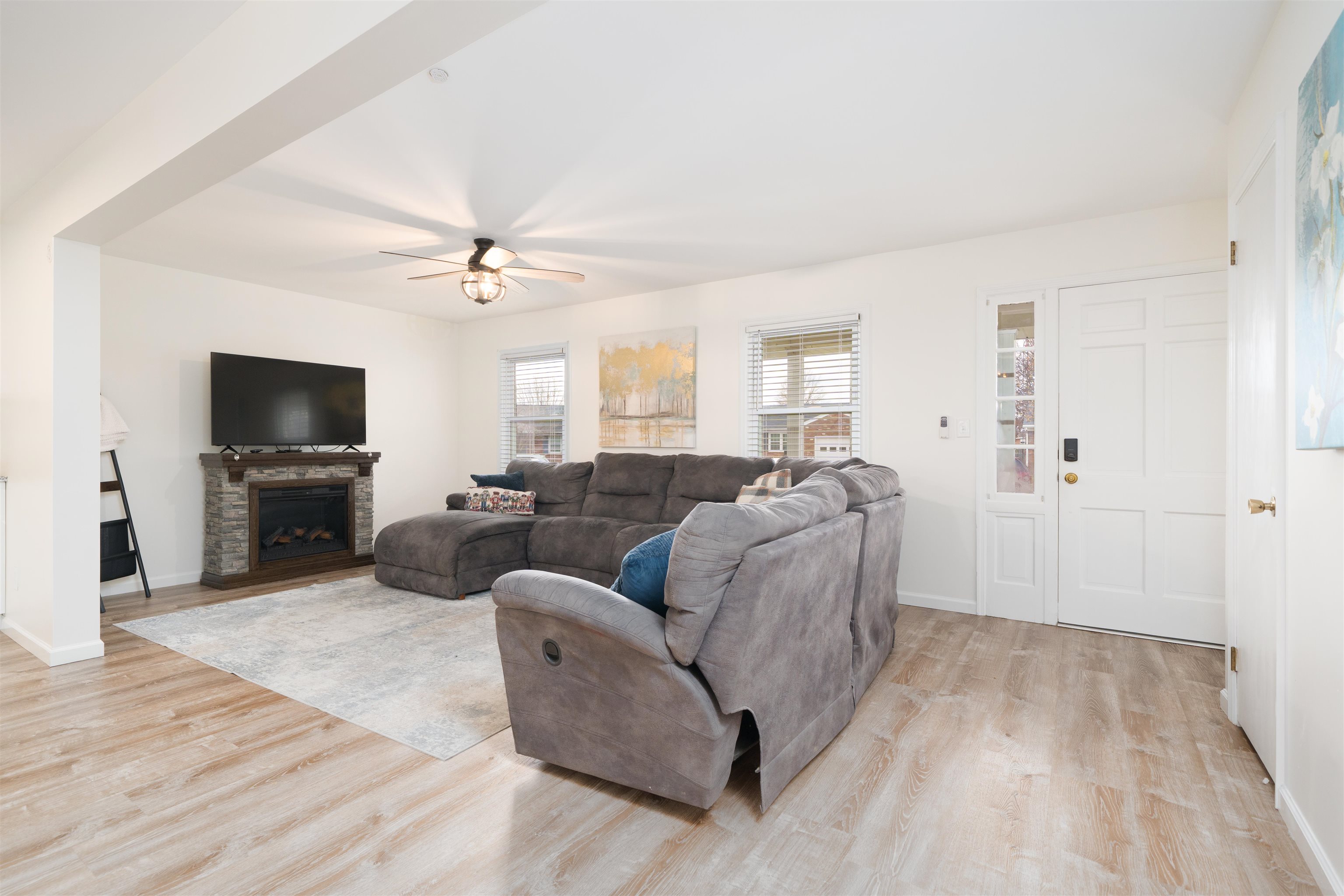 3521 Queens Way, Owensboro, Kentucky 42301, 3 Bedrooms Bedrooms, ,3 BathroomsBathrooms,Single Family Residence,For Sale,Queens Way,93794